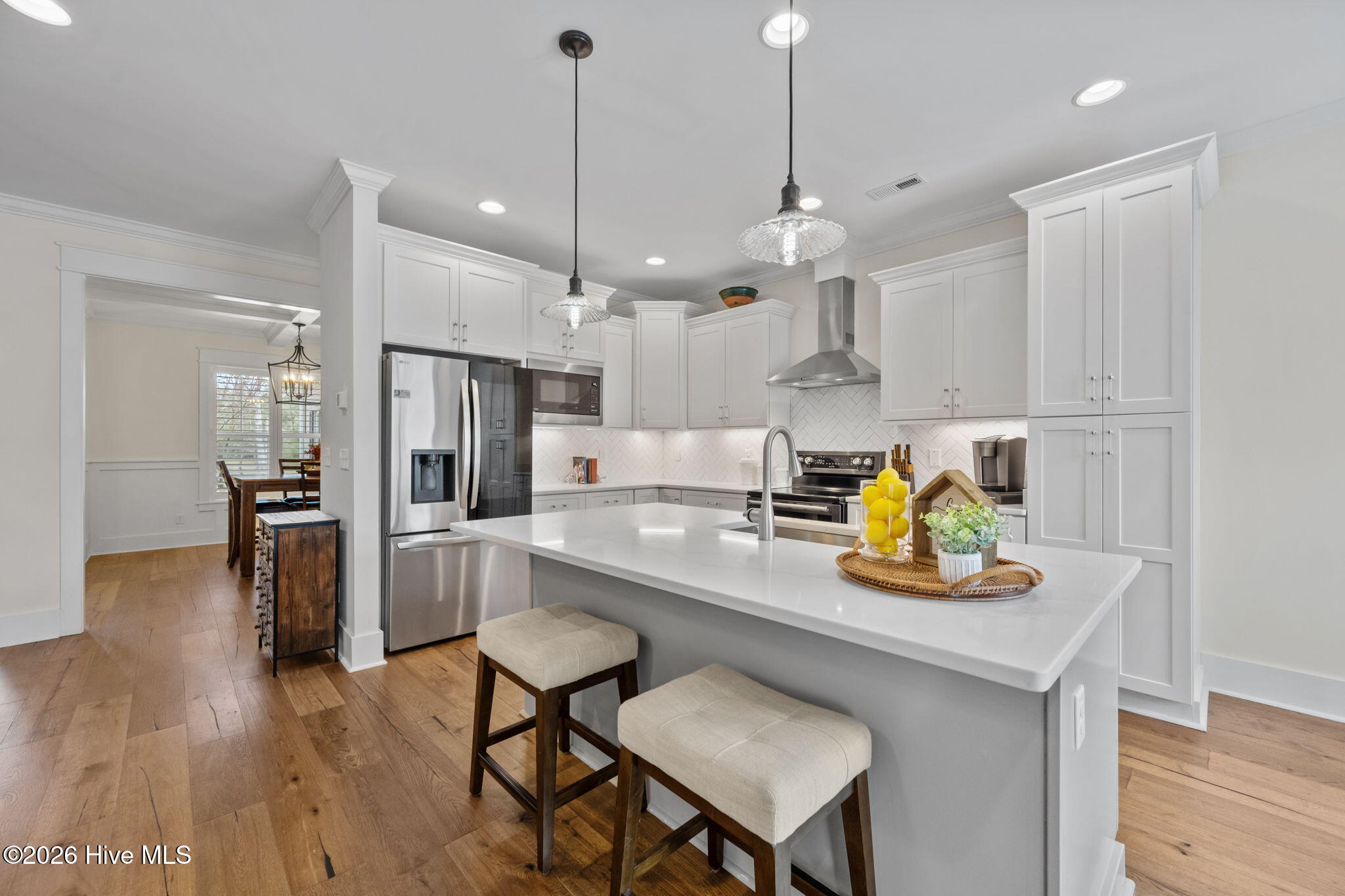 100562487 | Photo 15