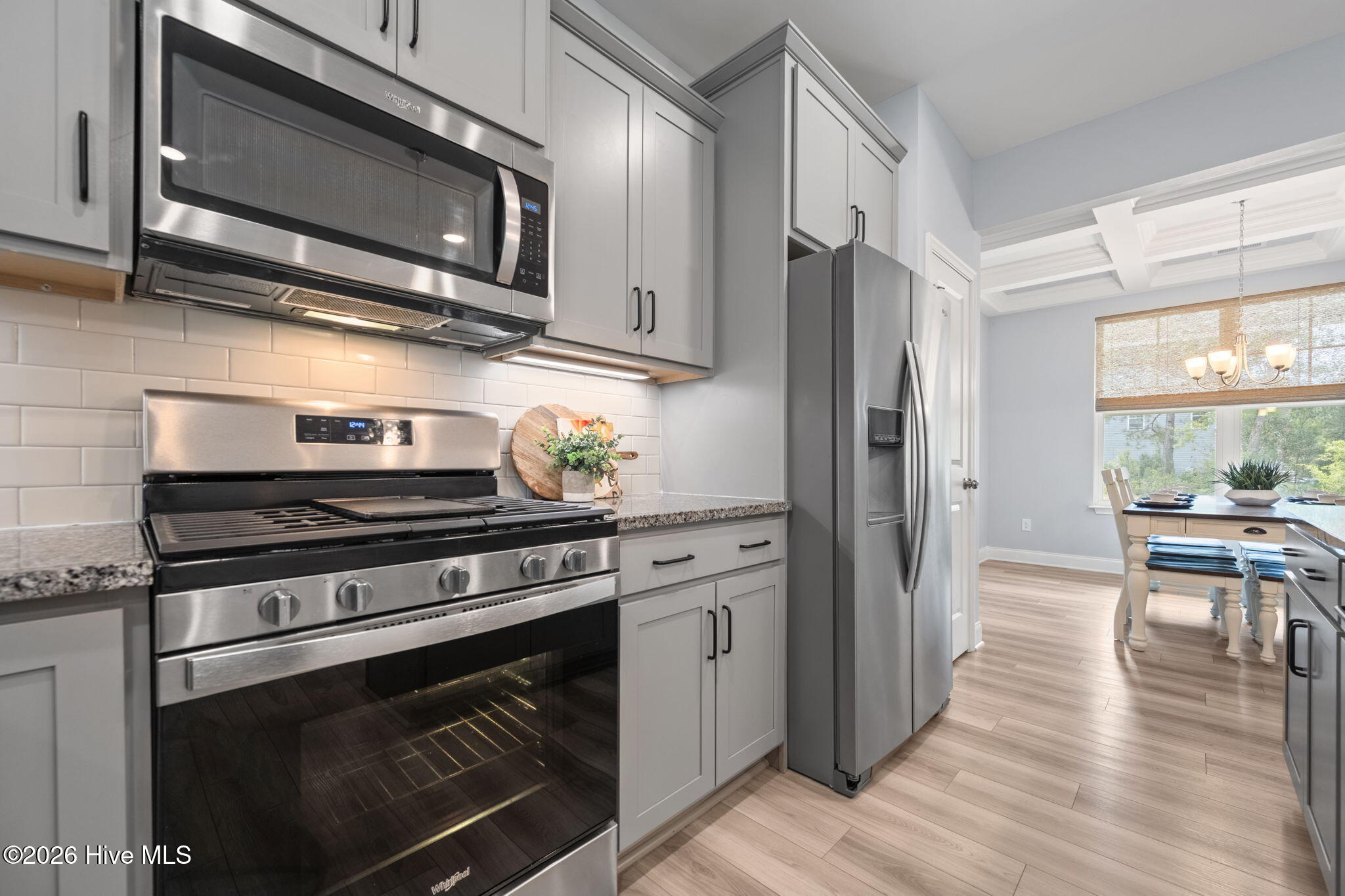 100567442 | Photo 12