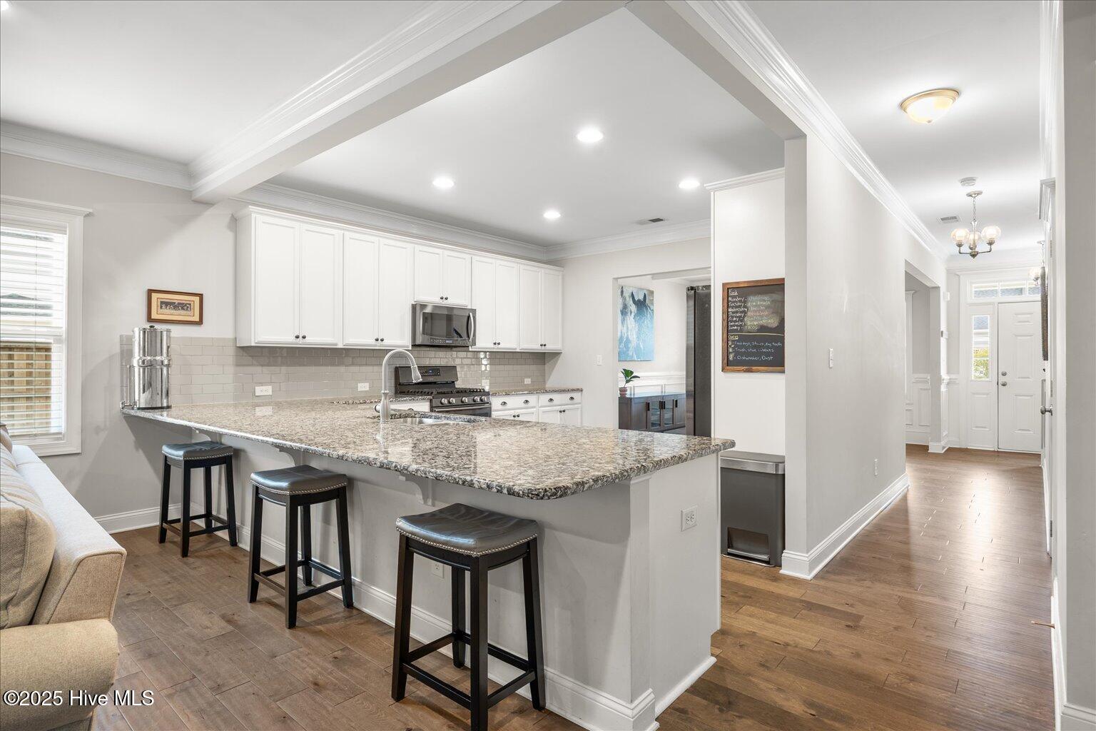 100530292 | Photo 12