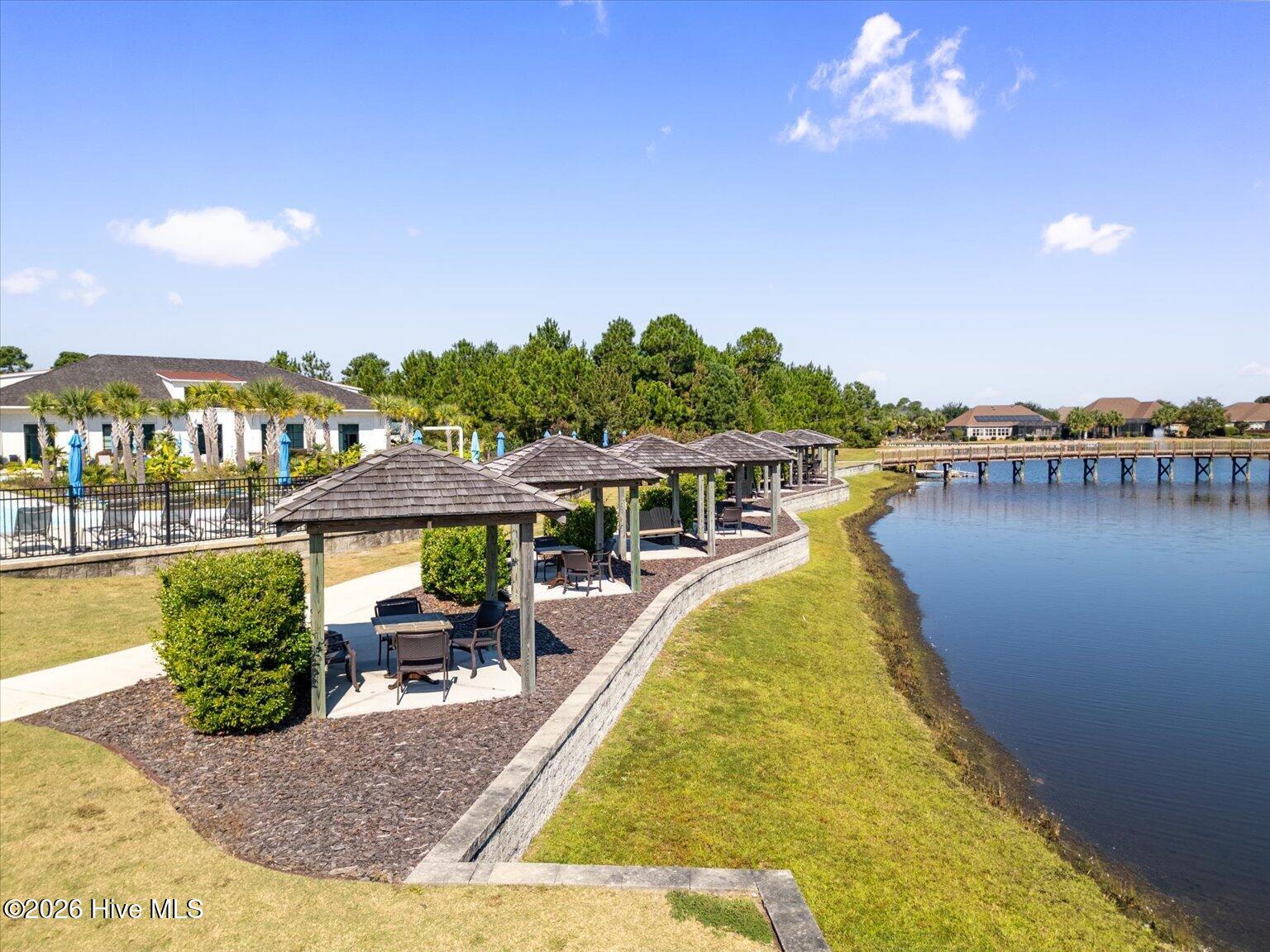 100566266 | Photo 84