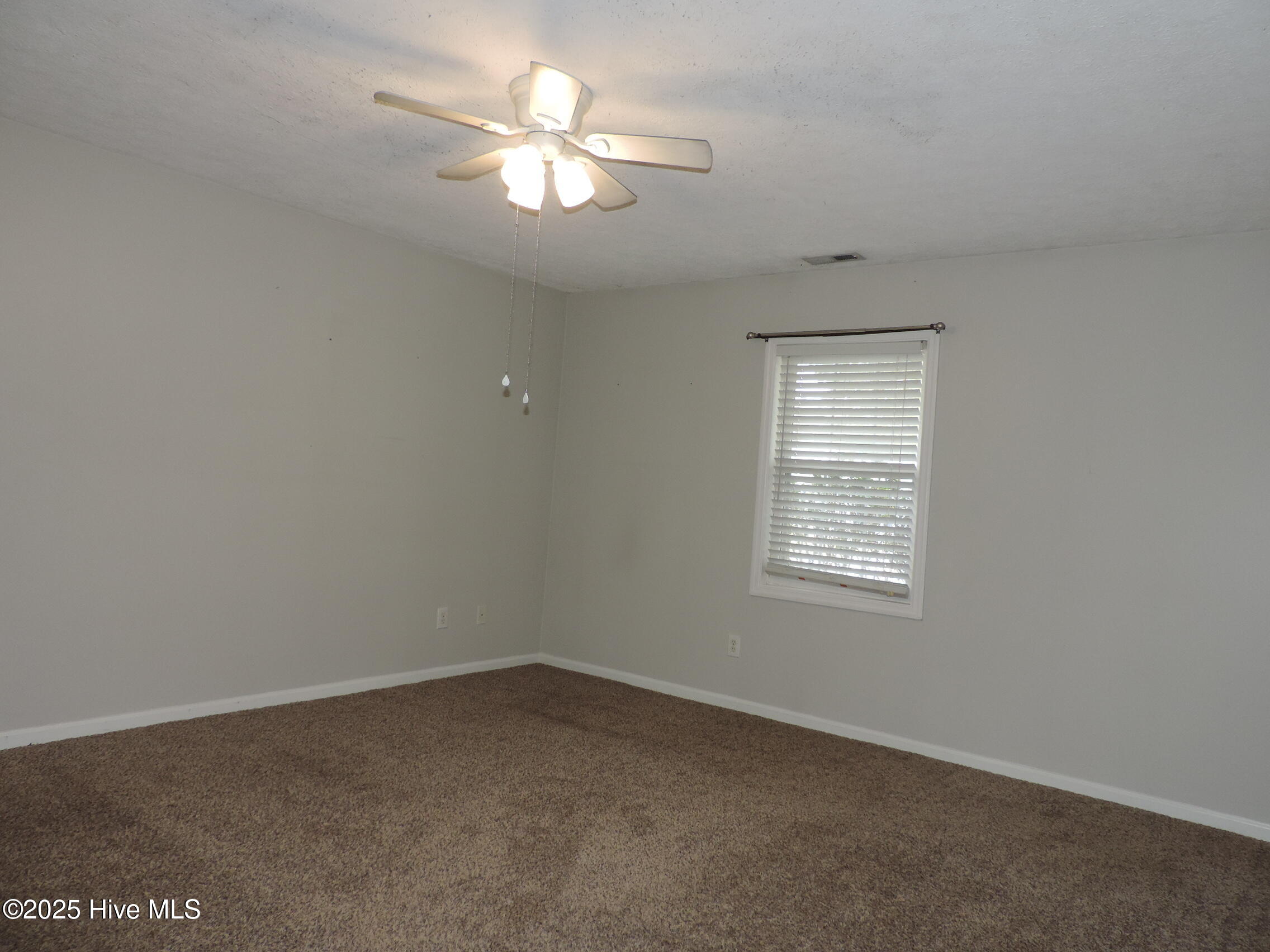 5801 County Line Road,New Bern