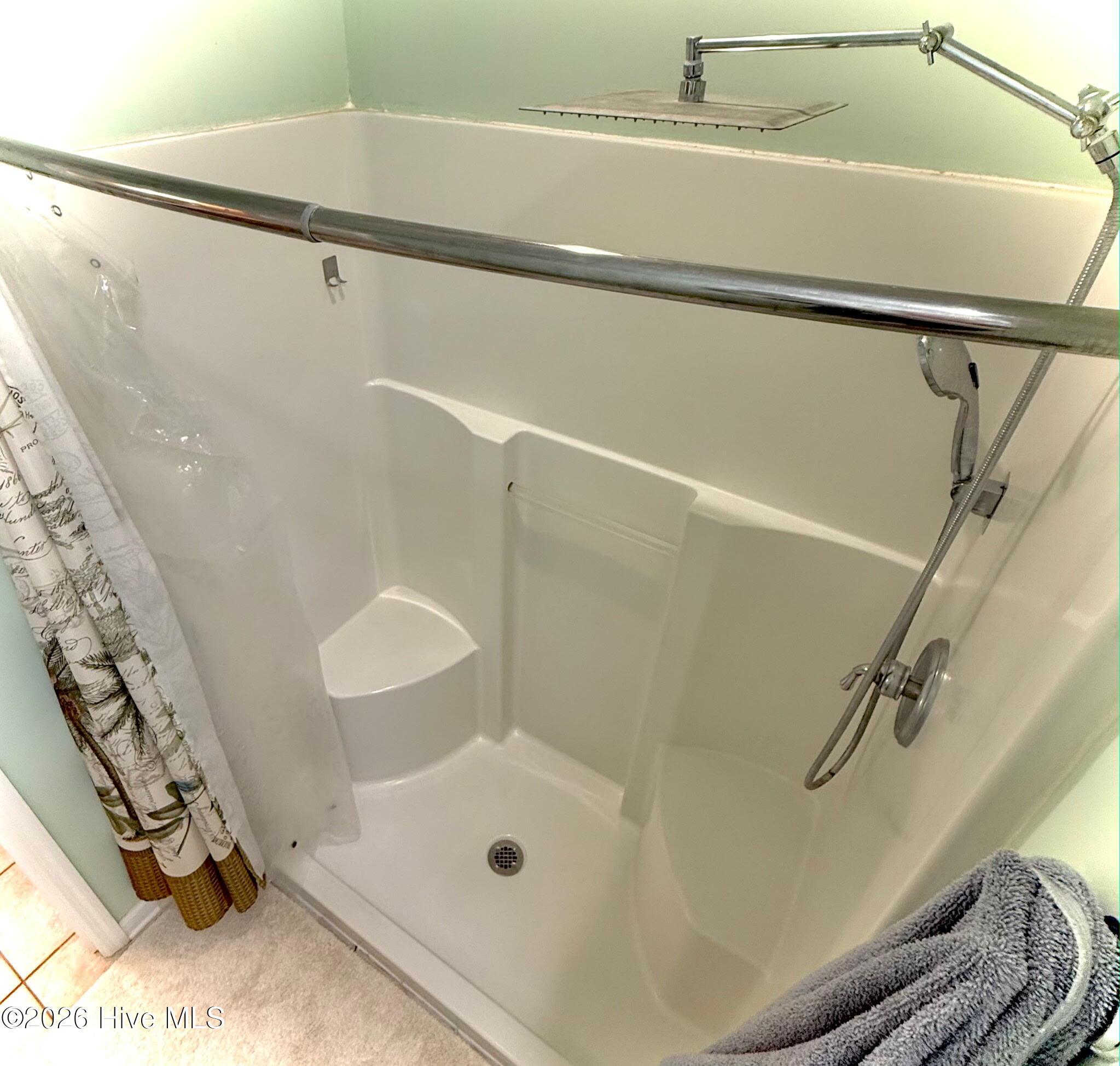 100554284 | Photo 30