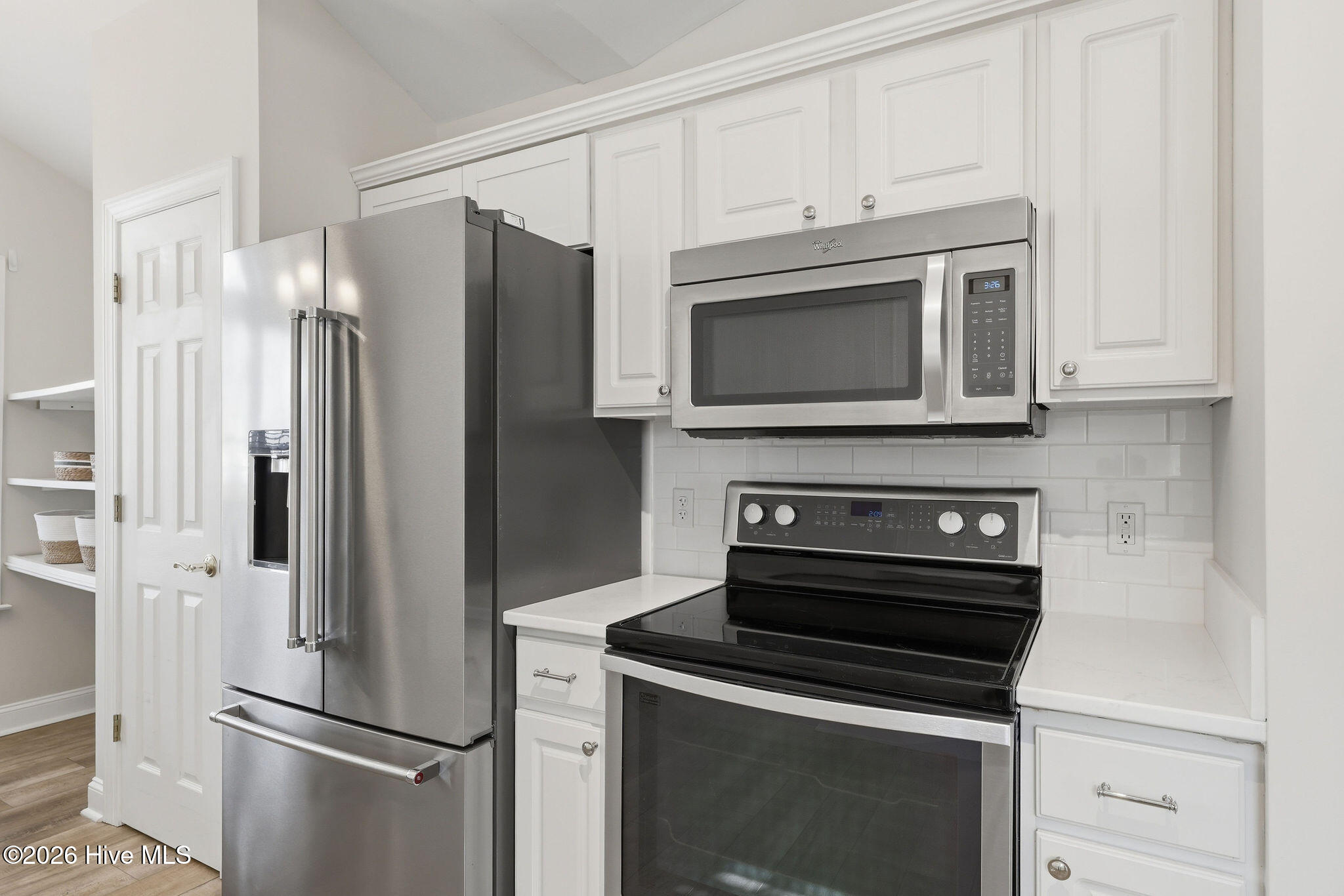 100559999 | Photo 19