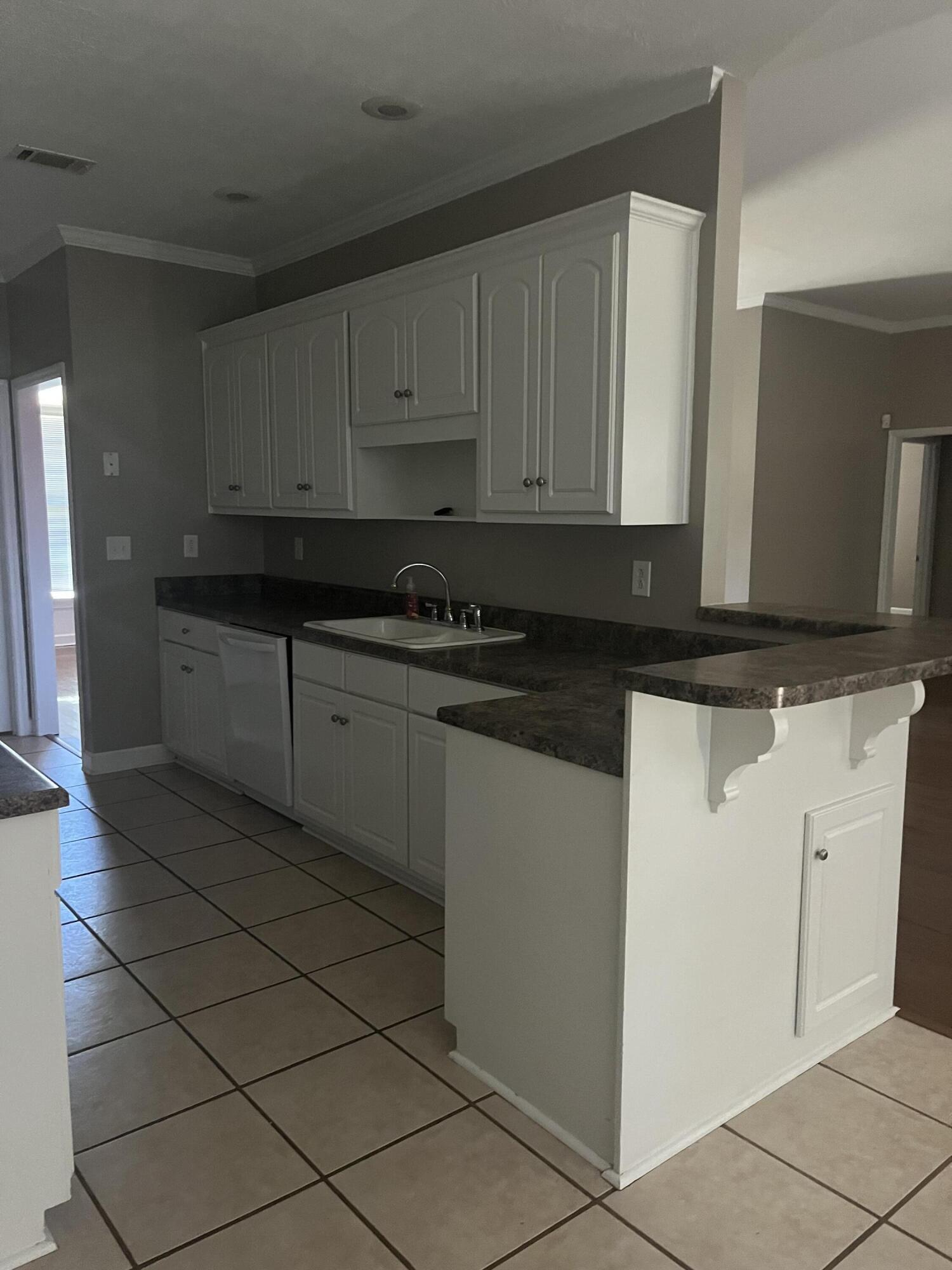 Kitchen additional view