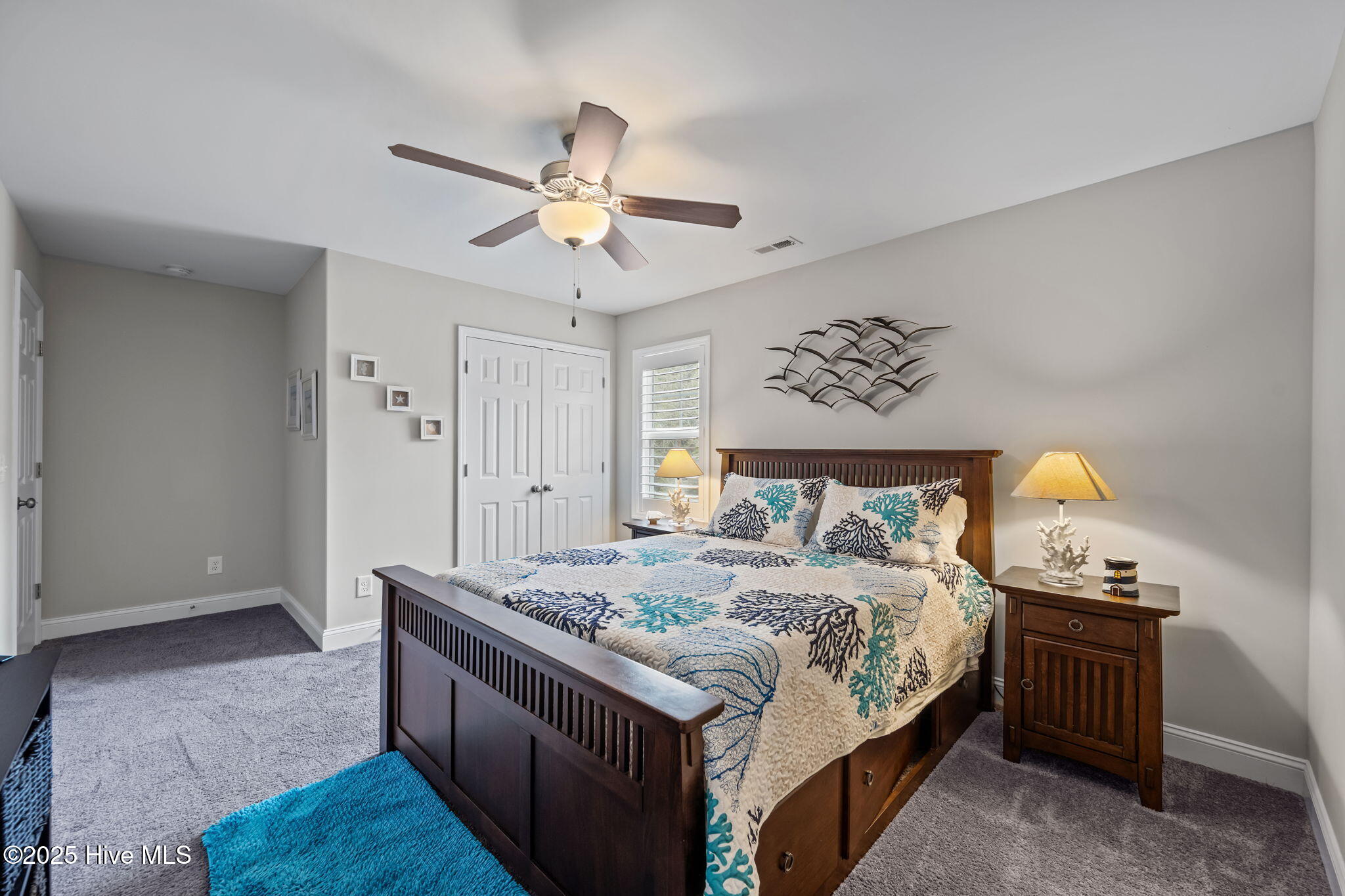 100544469 | Photo 25