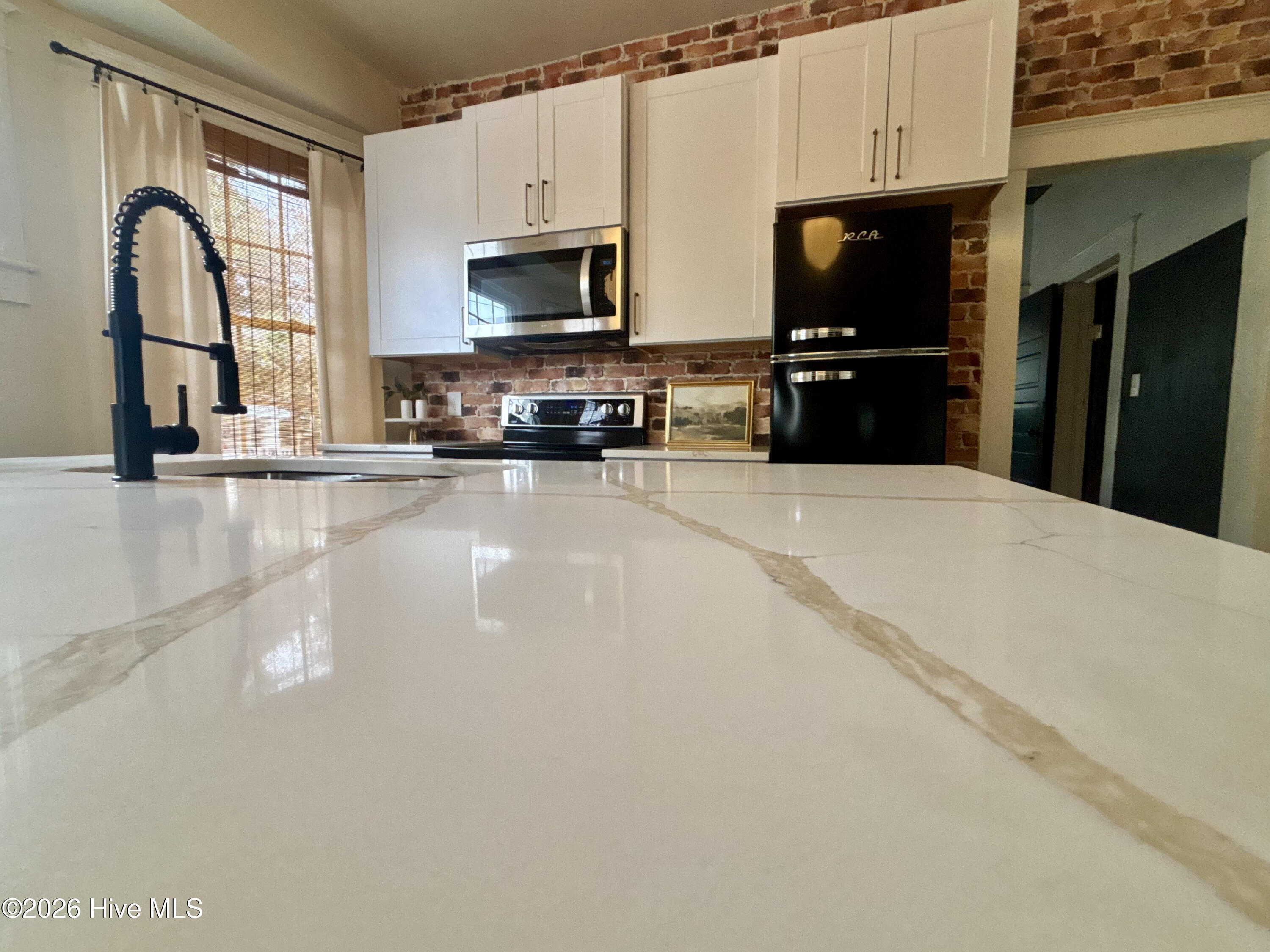 100556581 | Photo 17