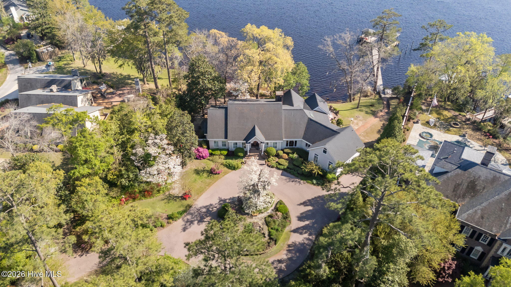 211 Wilson Point Road,Trent Woods