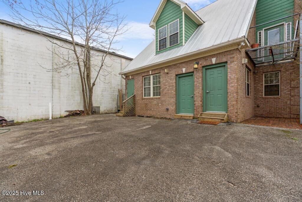 100541868 | Photo 52