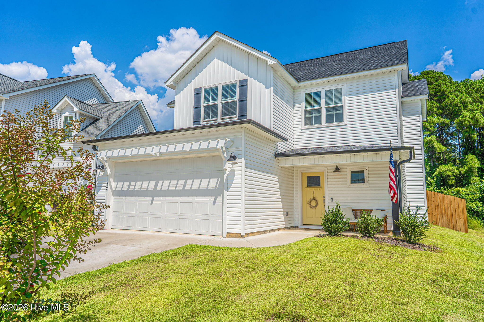 Photo 2 of Single family home for sale at 433 Kendall Dr, Southern Pines, NC 28387 | MLS# 100601183 | Listing updated on 2026-09-05