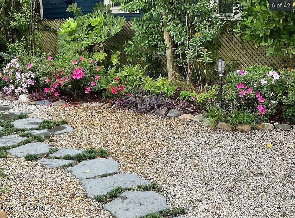 100566675 | Photo 35