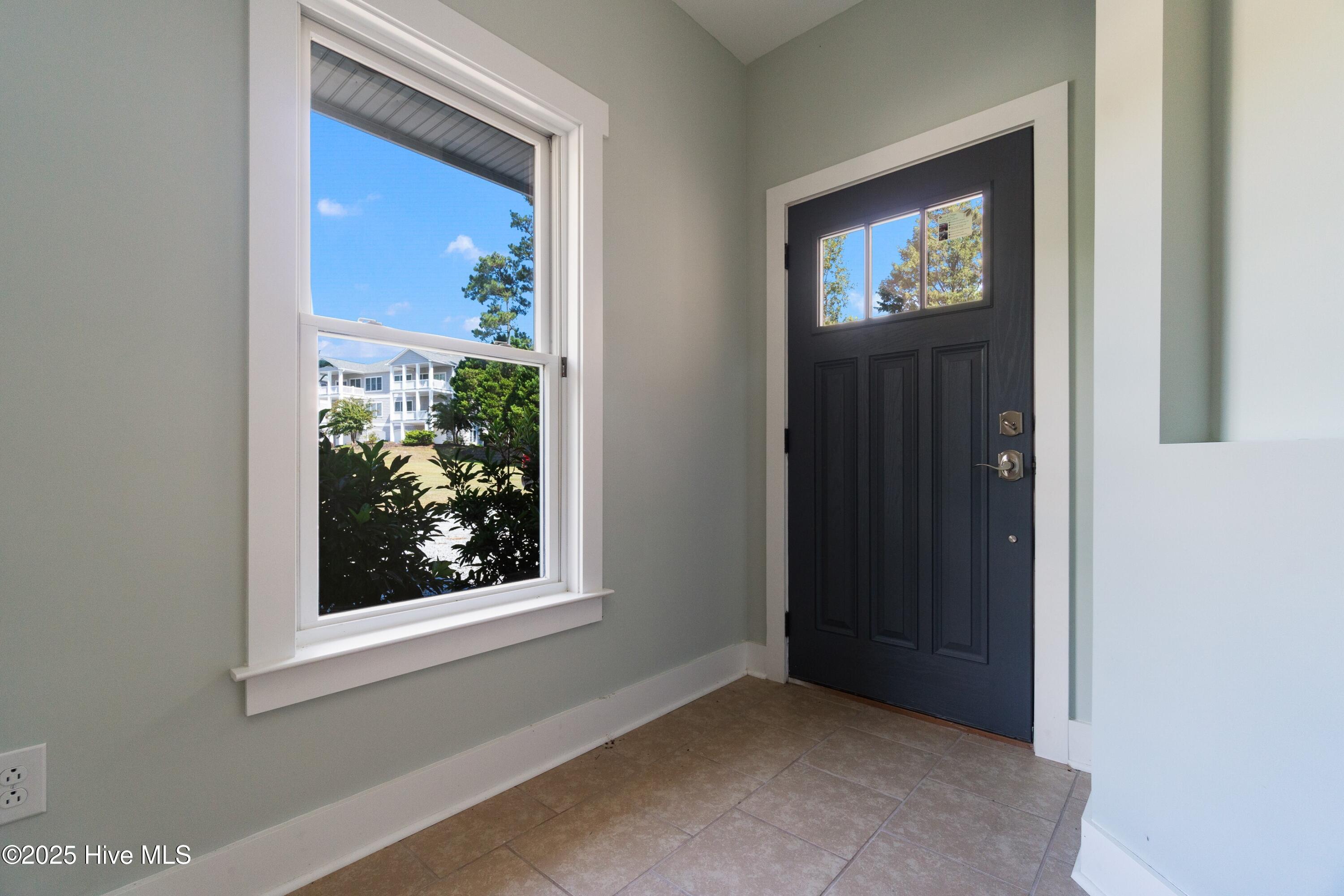 005_Front entry interior