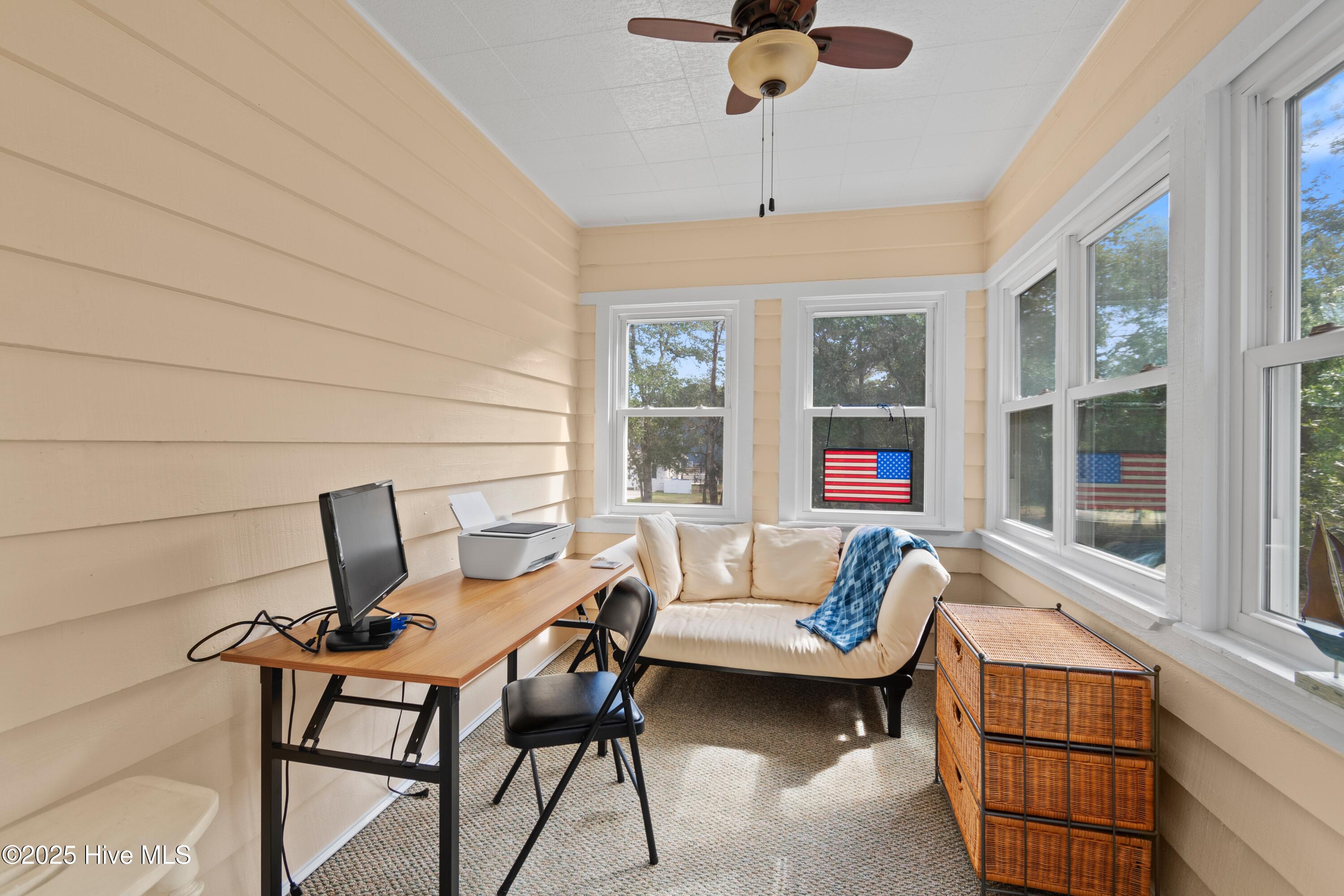 100535762 | Photo 44