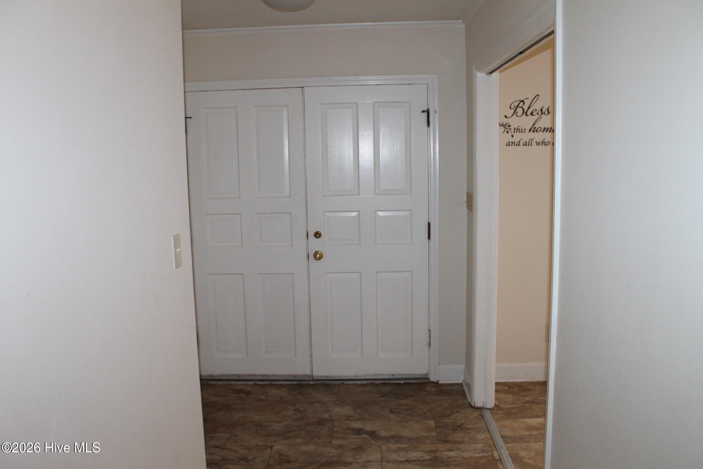 100565627 | Photo 21