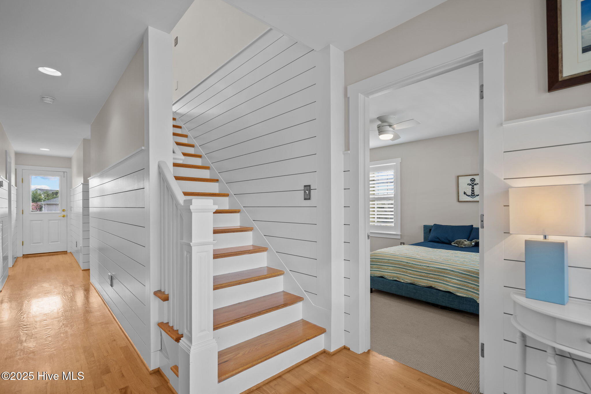 100528762 | Photo 57