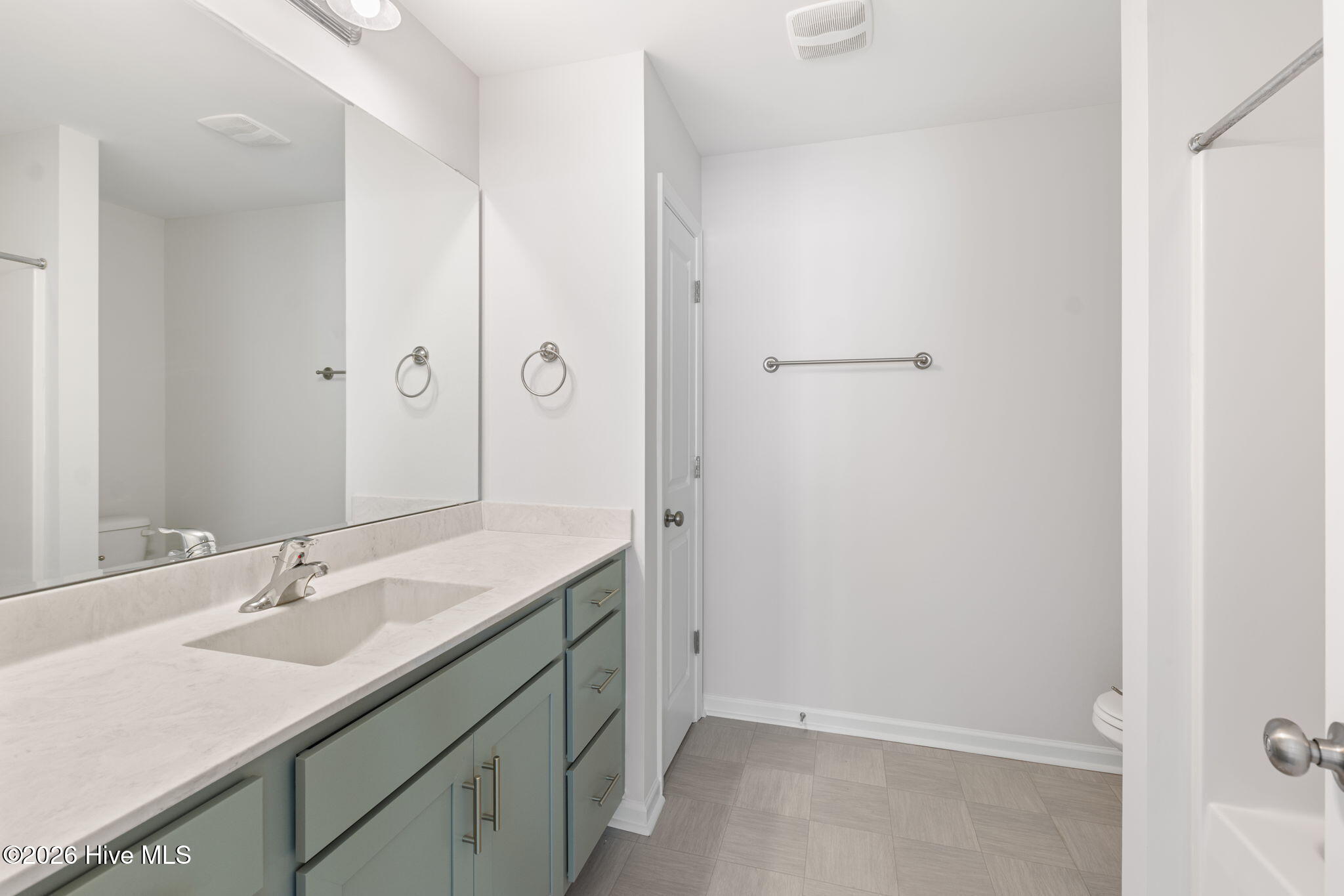Upstairs bathroom 1