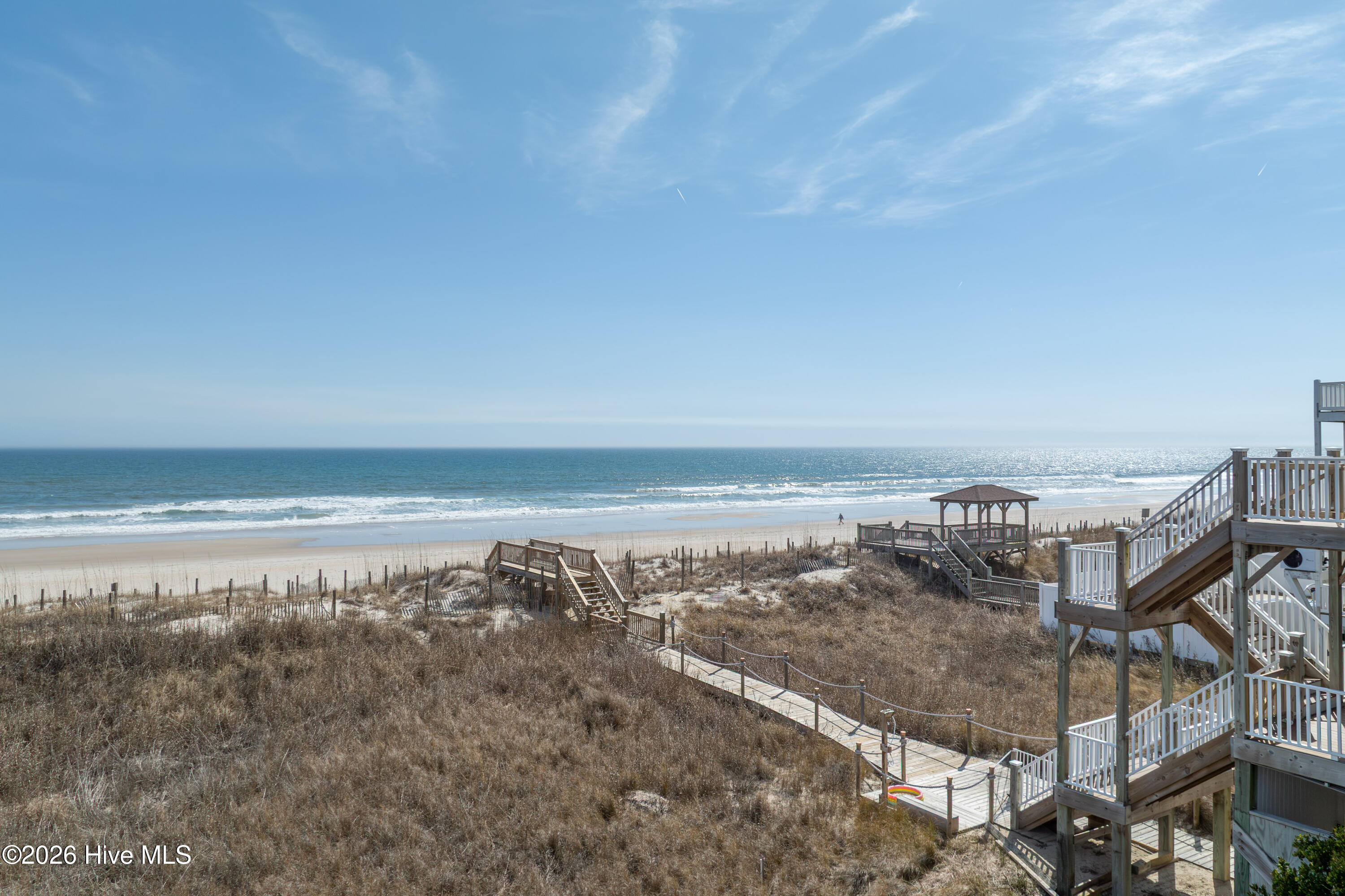 100557573 | Photo 16