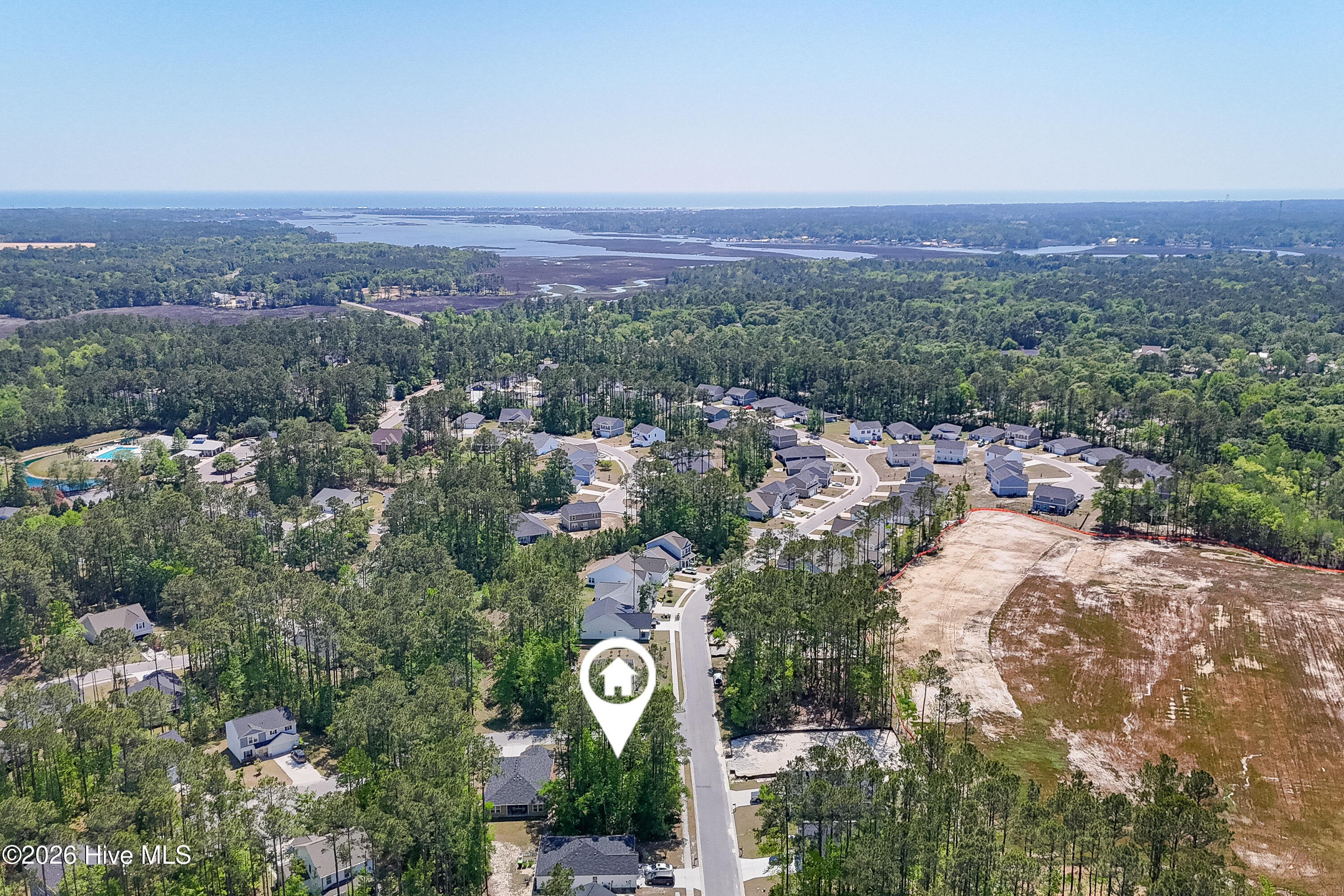 100569980 | Photo 15