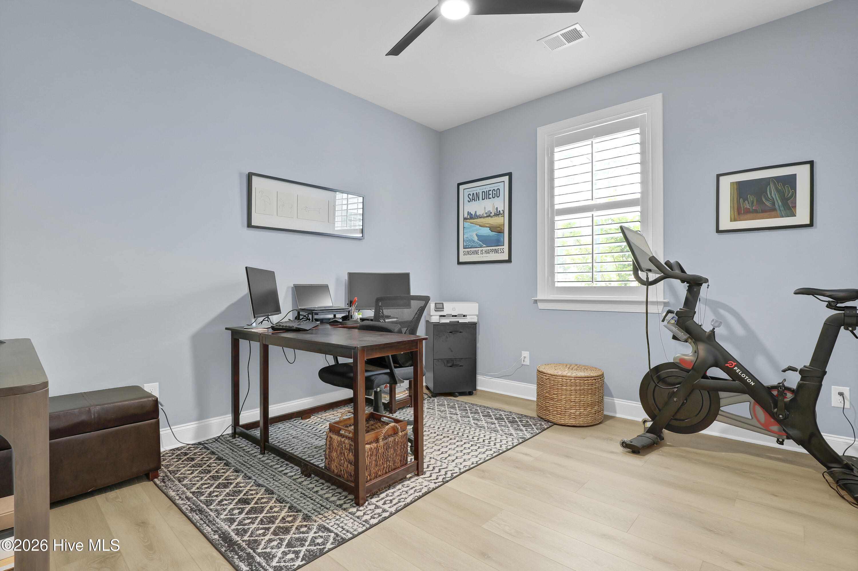 100567366 | Photo 29