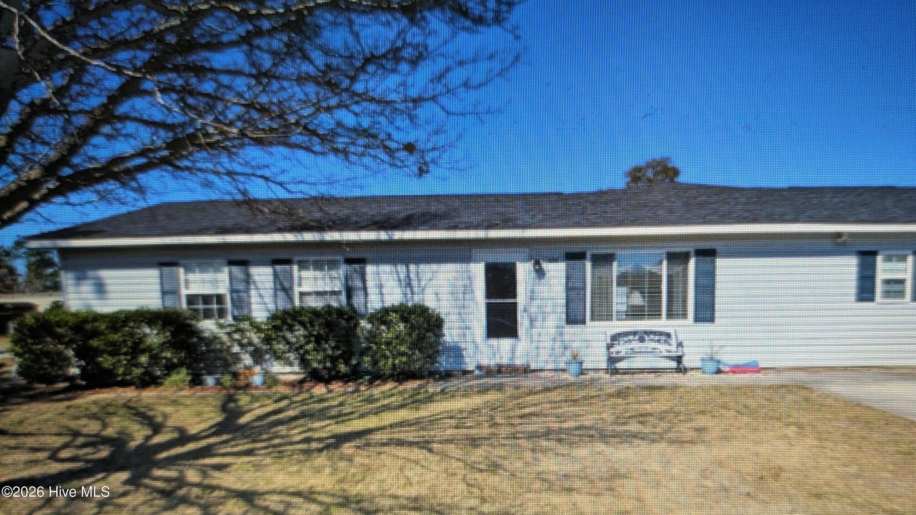 Exterior photo of 121 Bayberry Road, Newport, NC 28570. MLS: 100585631