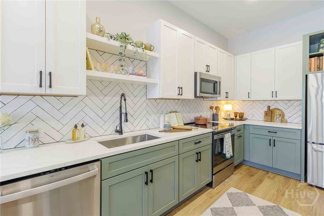 1150 E Perry Lane UNIT B4, Savannah, GA, 31404