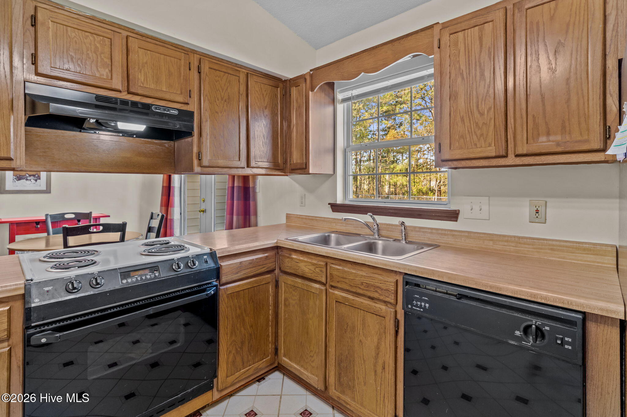 100563206 | Photo 10