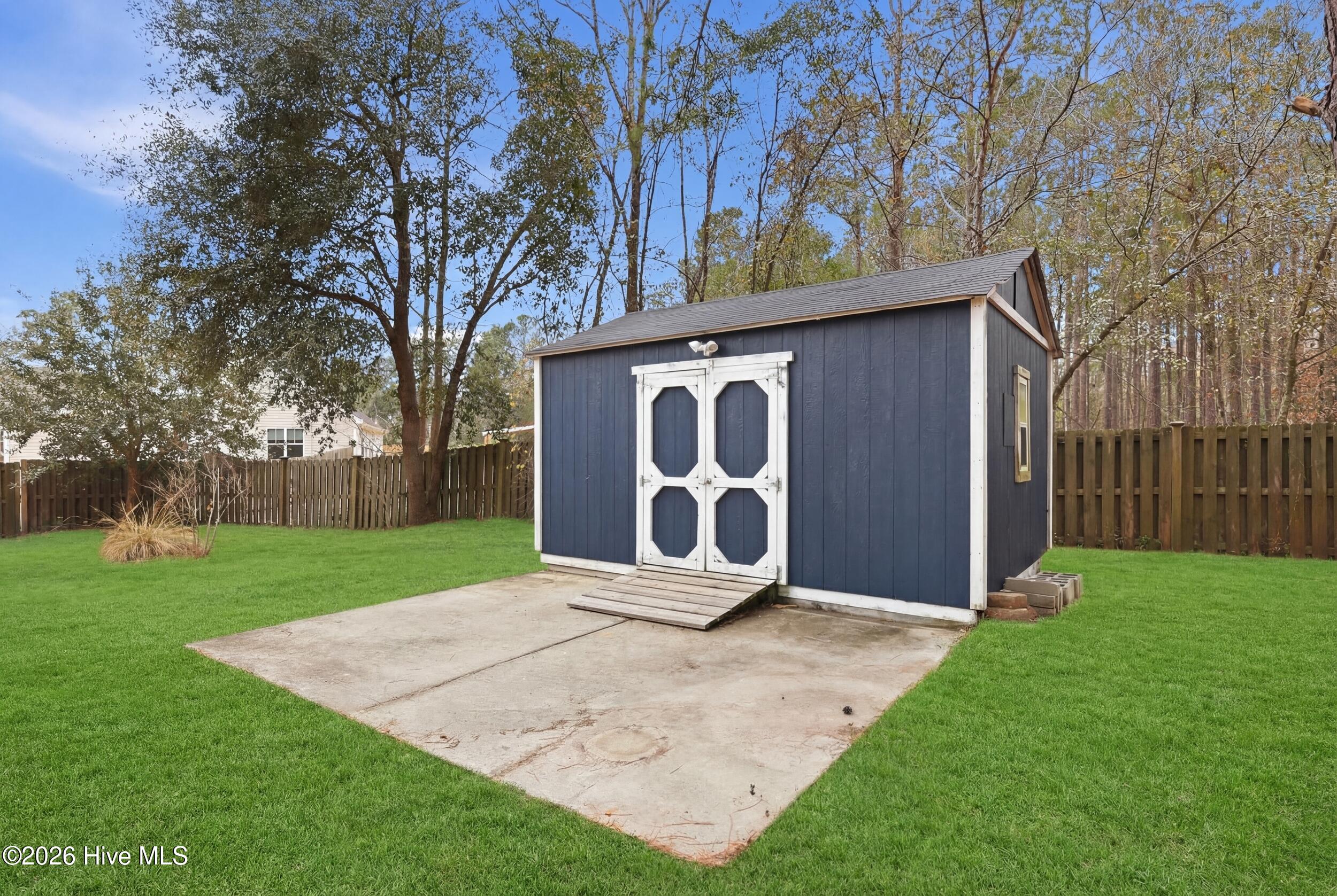 38 Pin Oak Court, Hampstead, NC, 28443