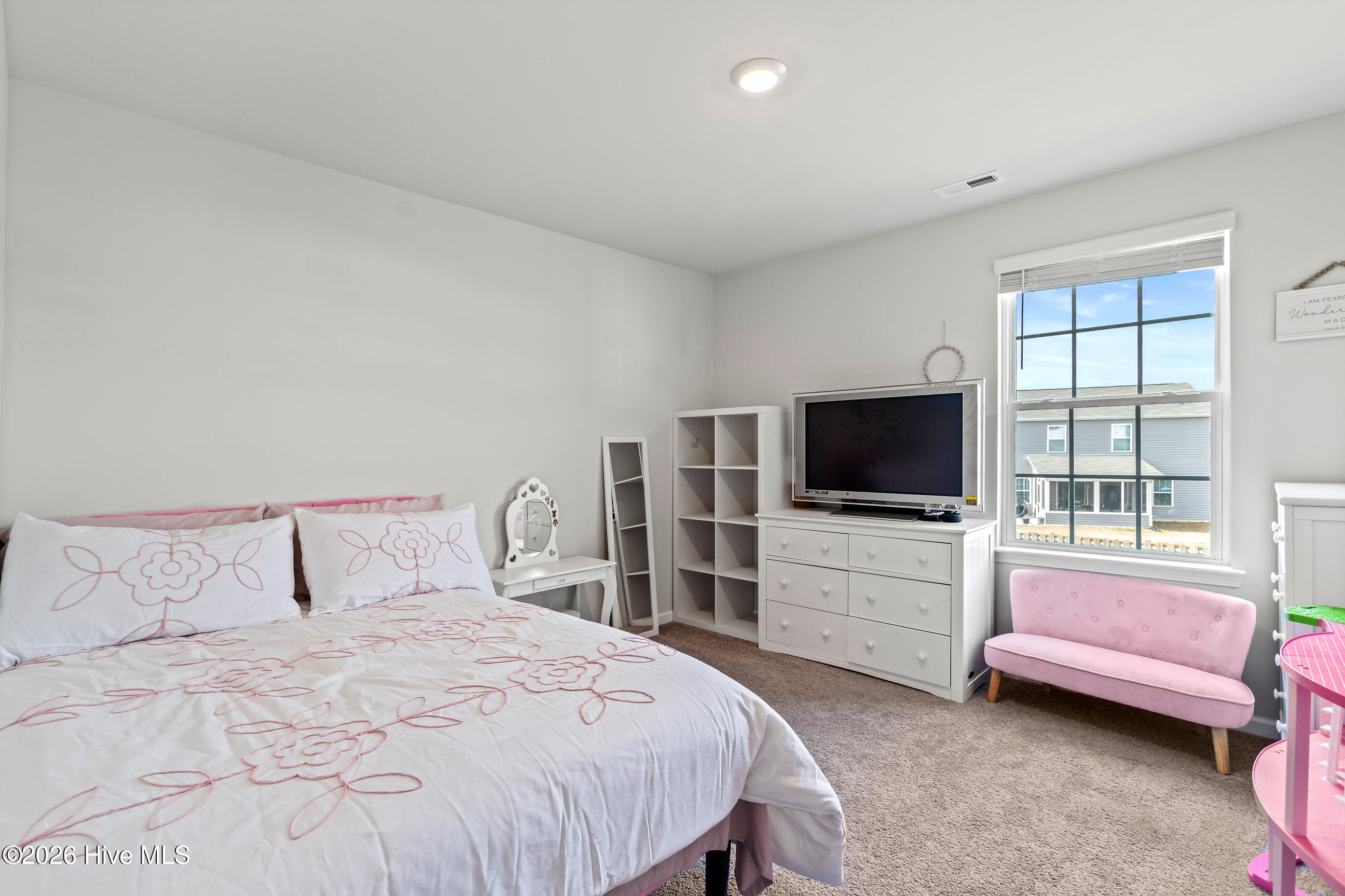 100549740 | Photo 27