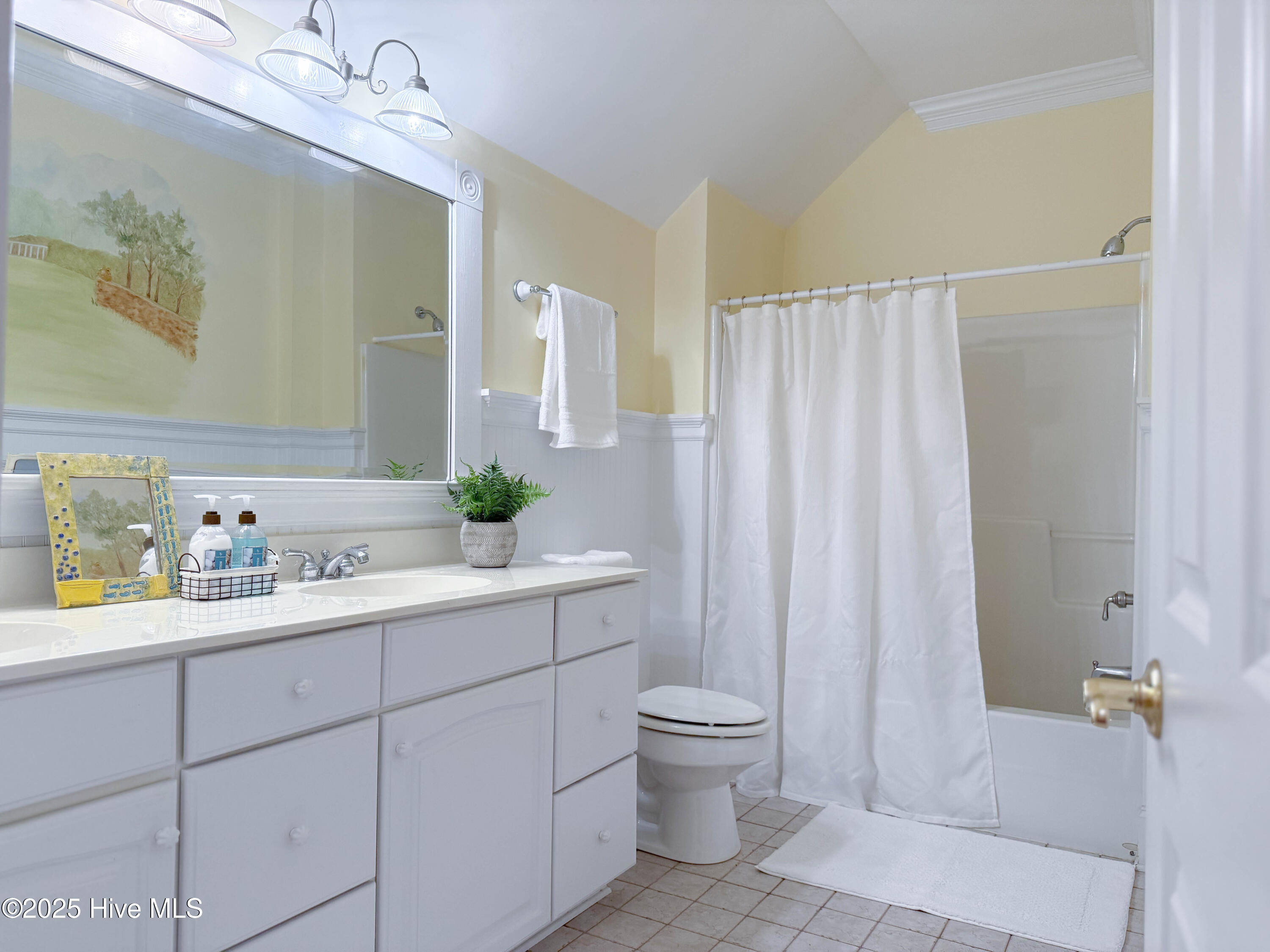 100530340 | Photo 70