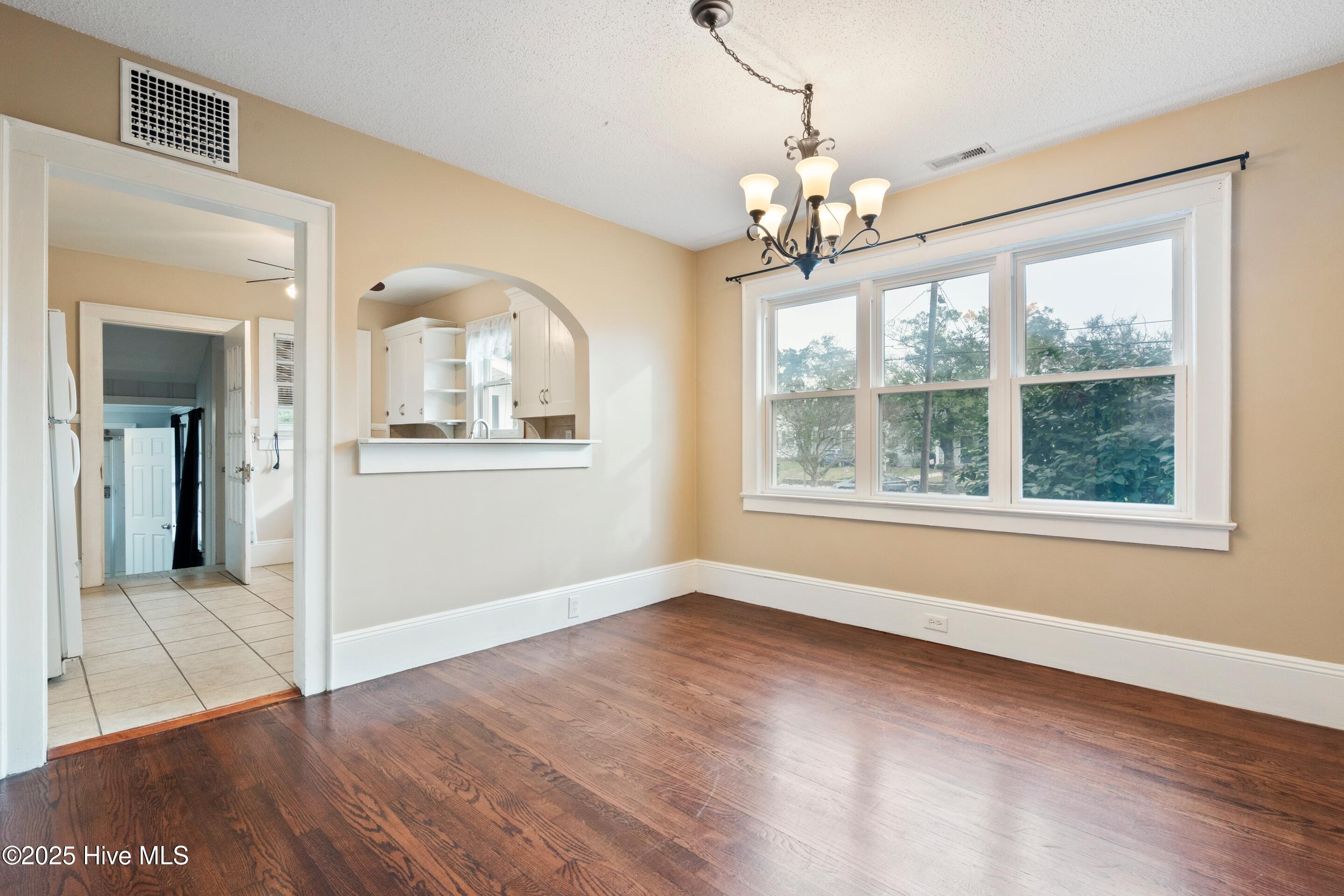 100521432 | Photo 10