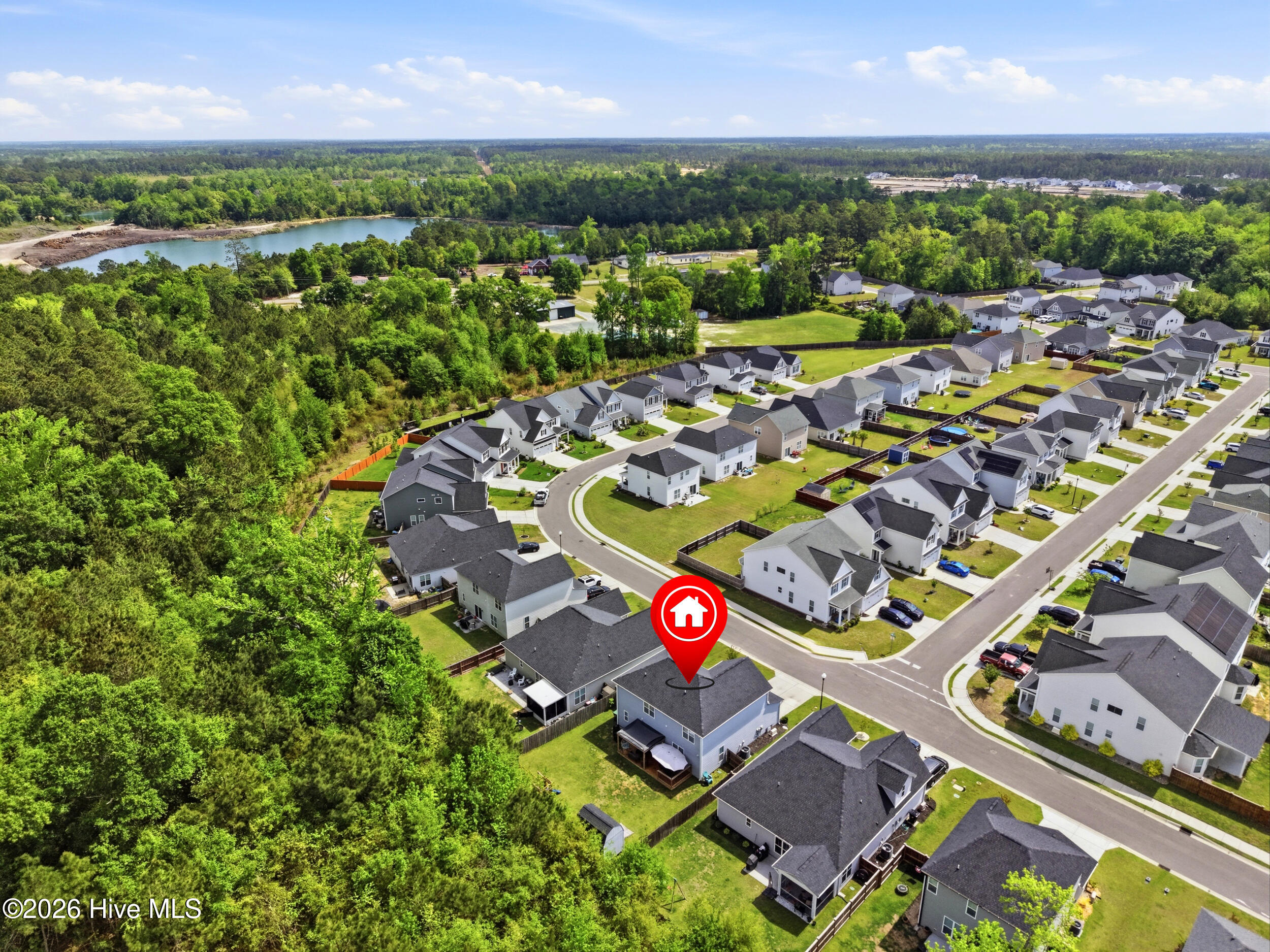 100567183 | Photo 47