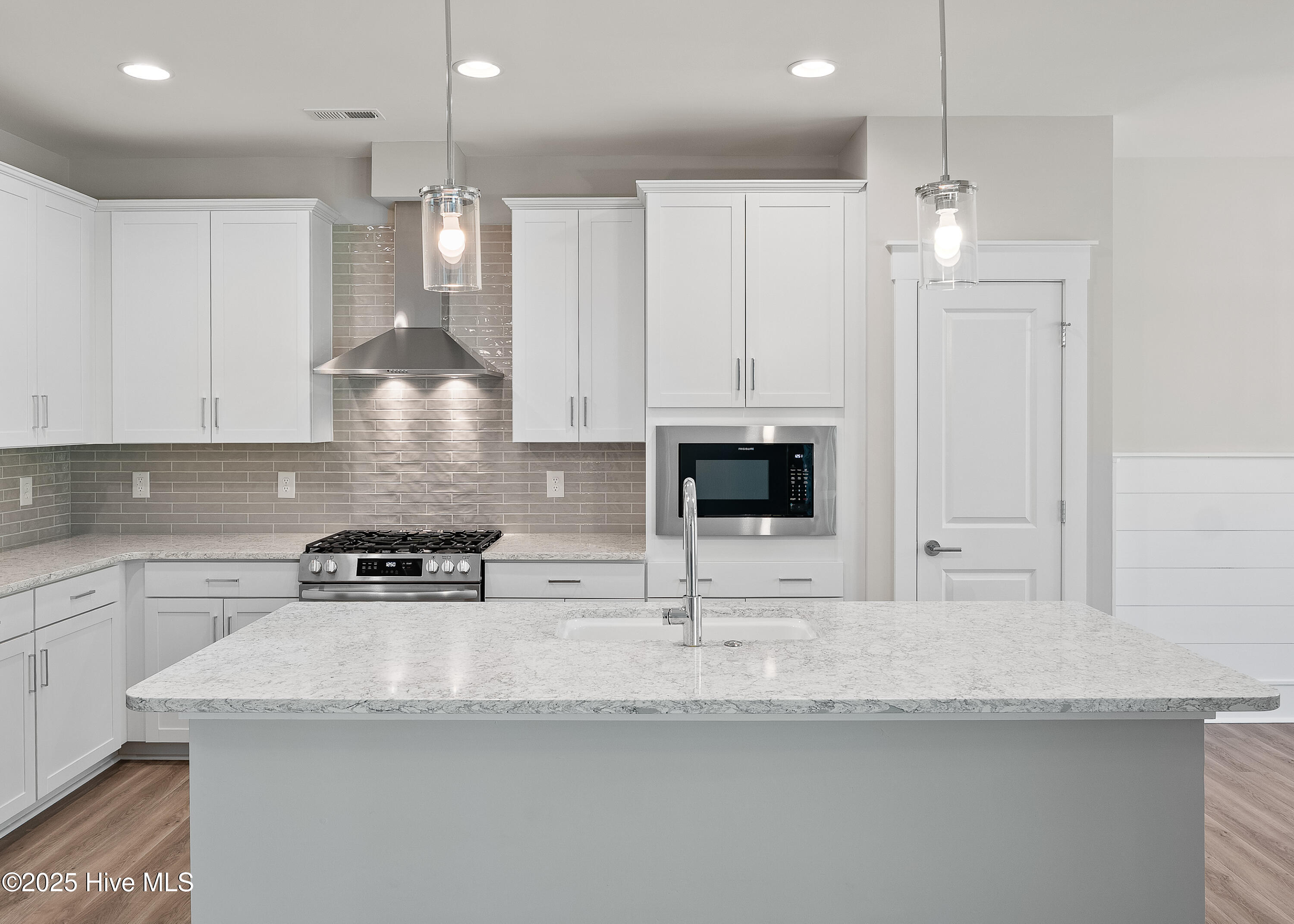 39 Streambed Way, Hampstead, NC 28443 – photo 16: Kitchen