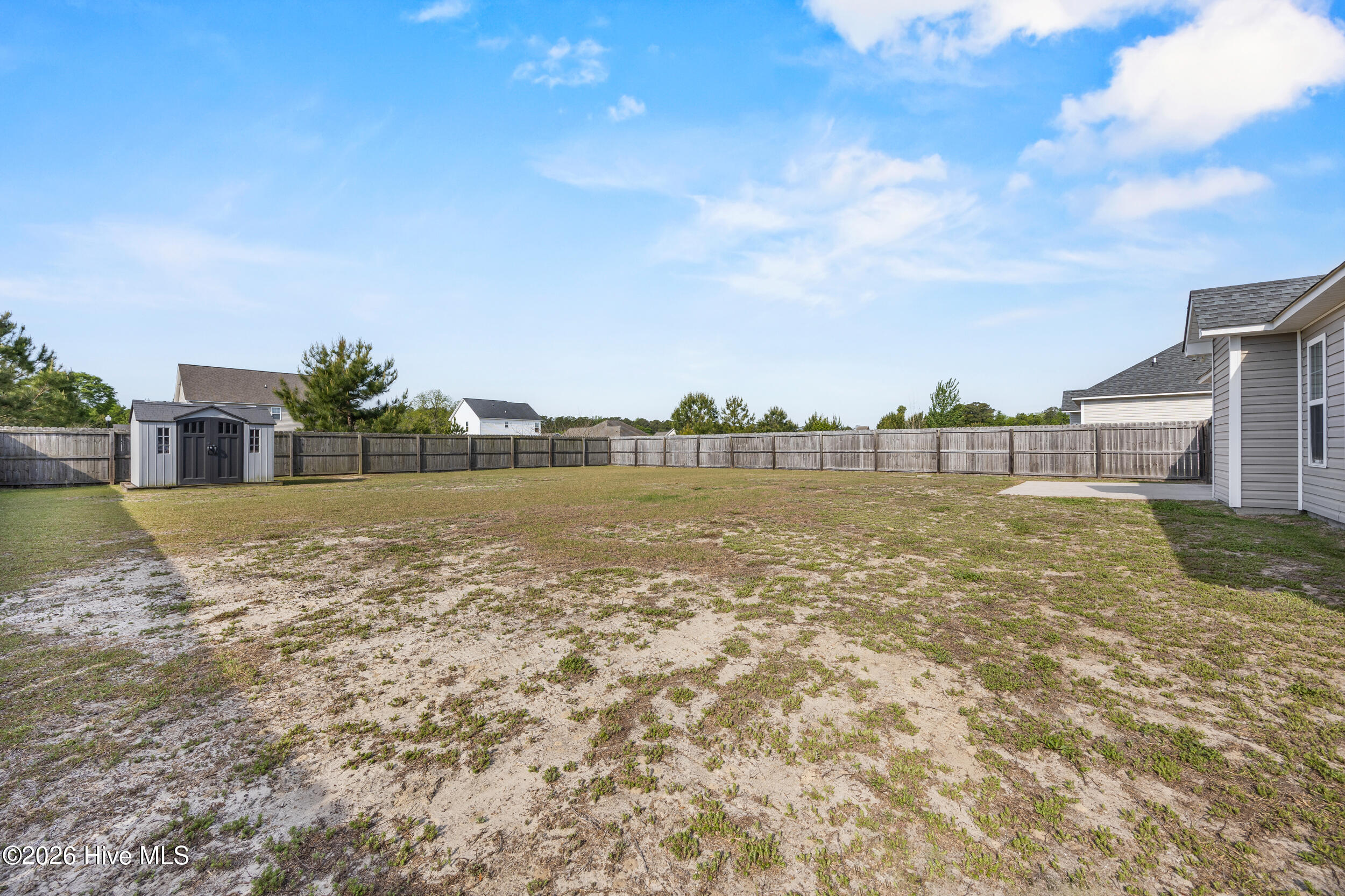 100567416 | Photo 35