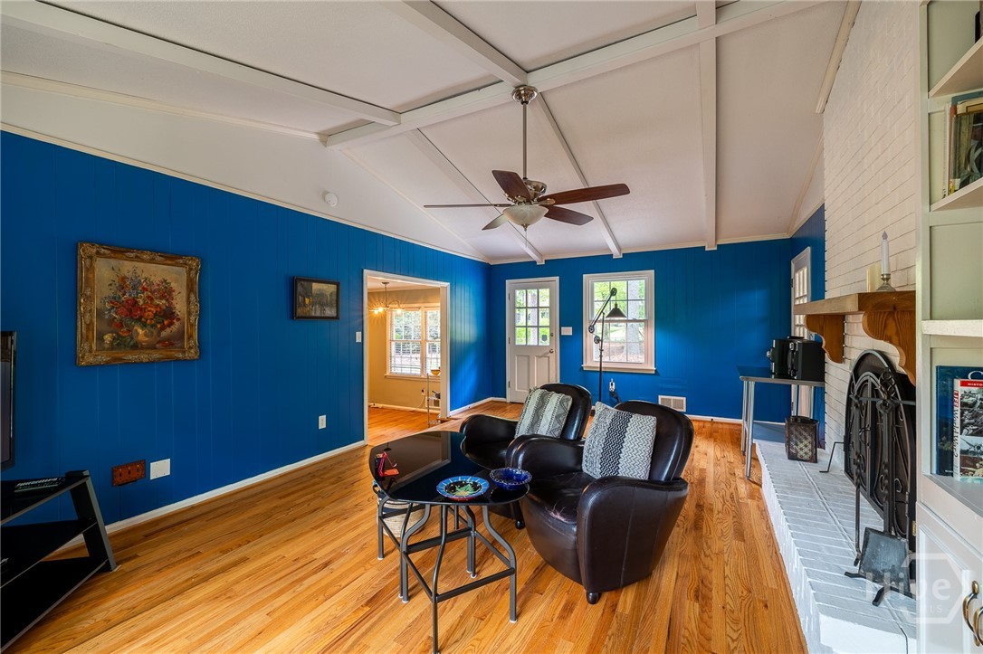 140 Rollingwood Drive
