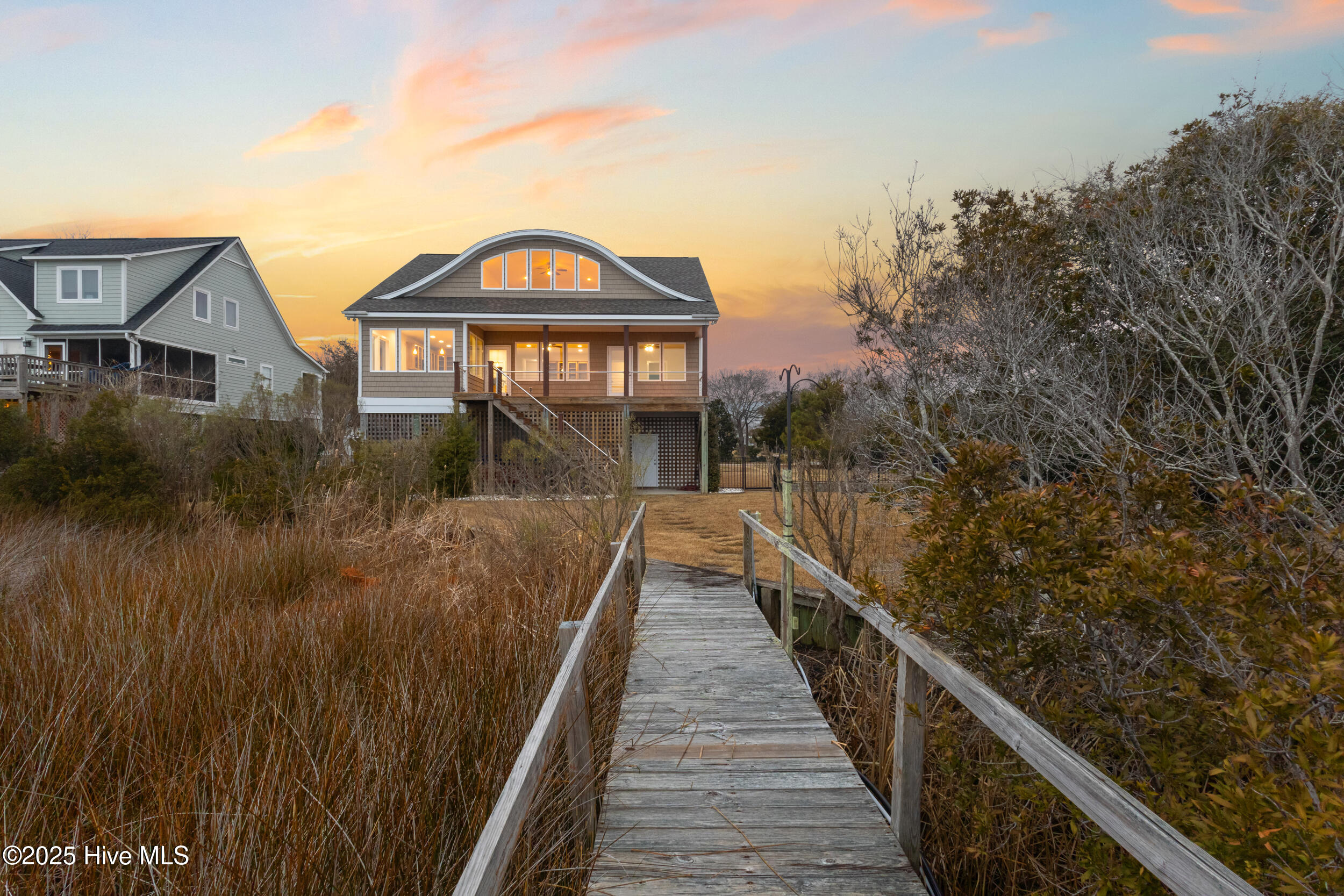 100487691 | Photo 25