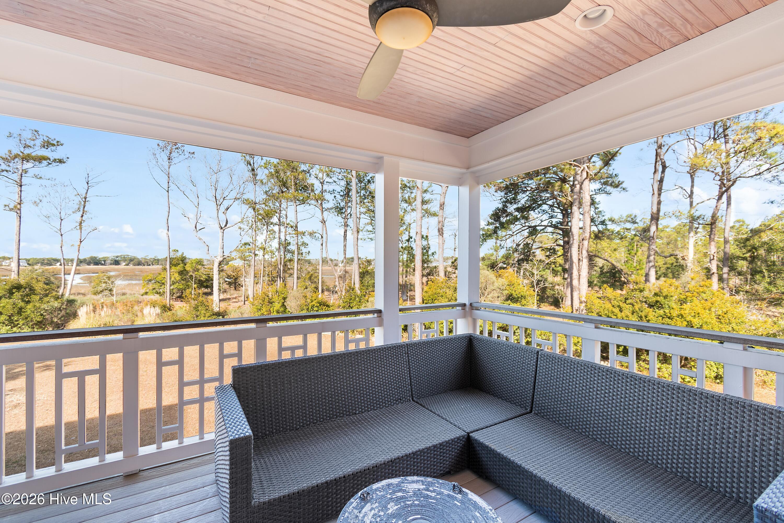 100549658 | Photo 47