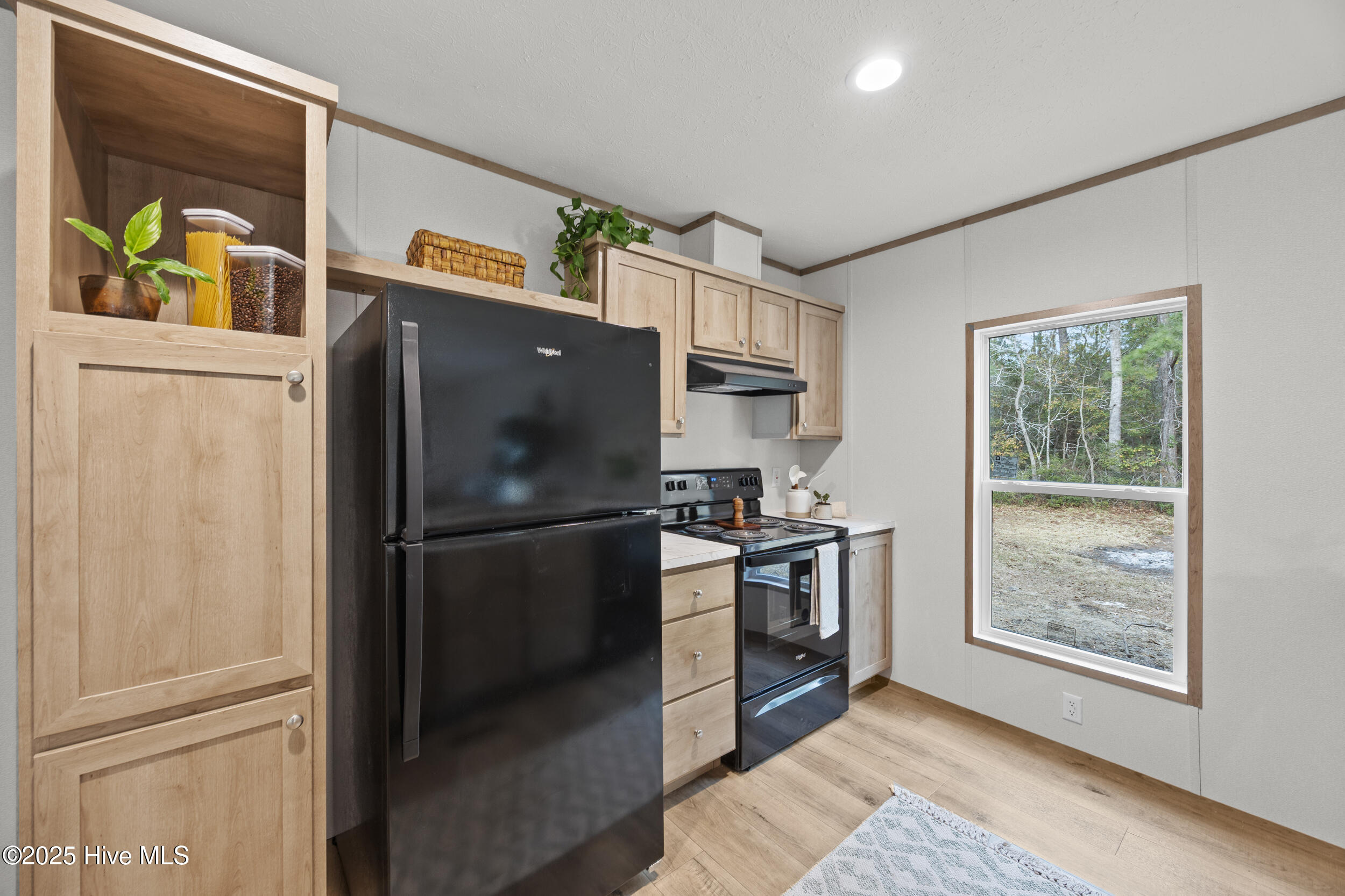 100546833 | Photo 13