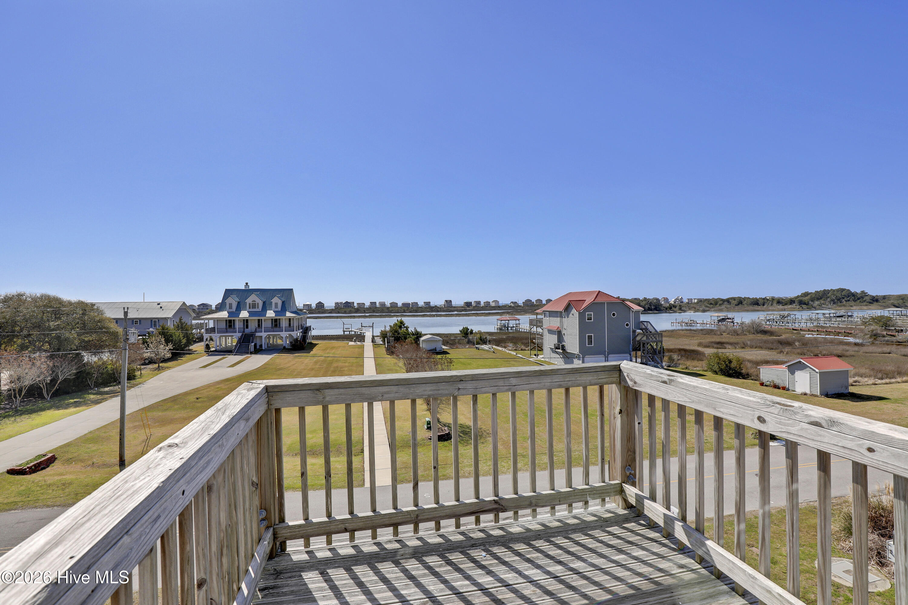 100562204 | Photo 39