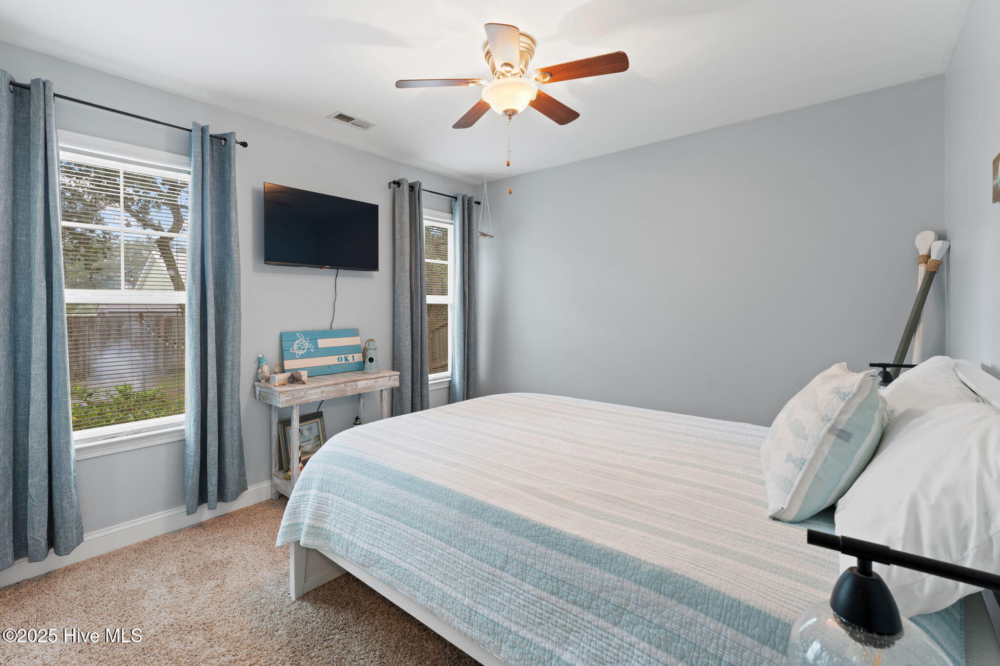 100548300 | Photo 22