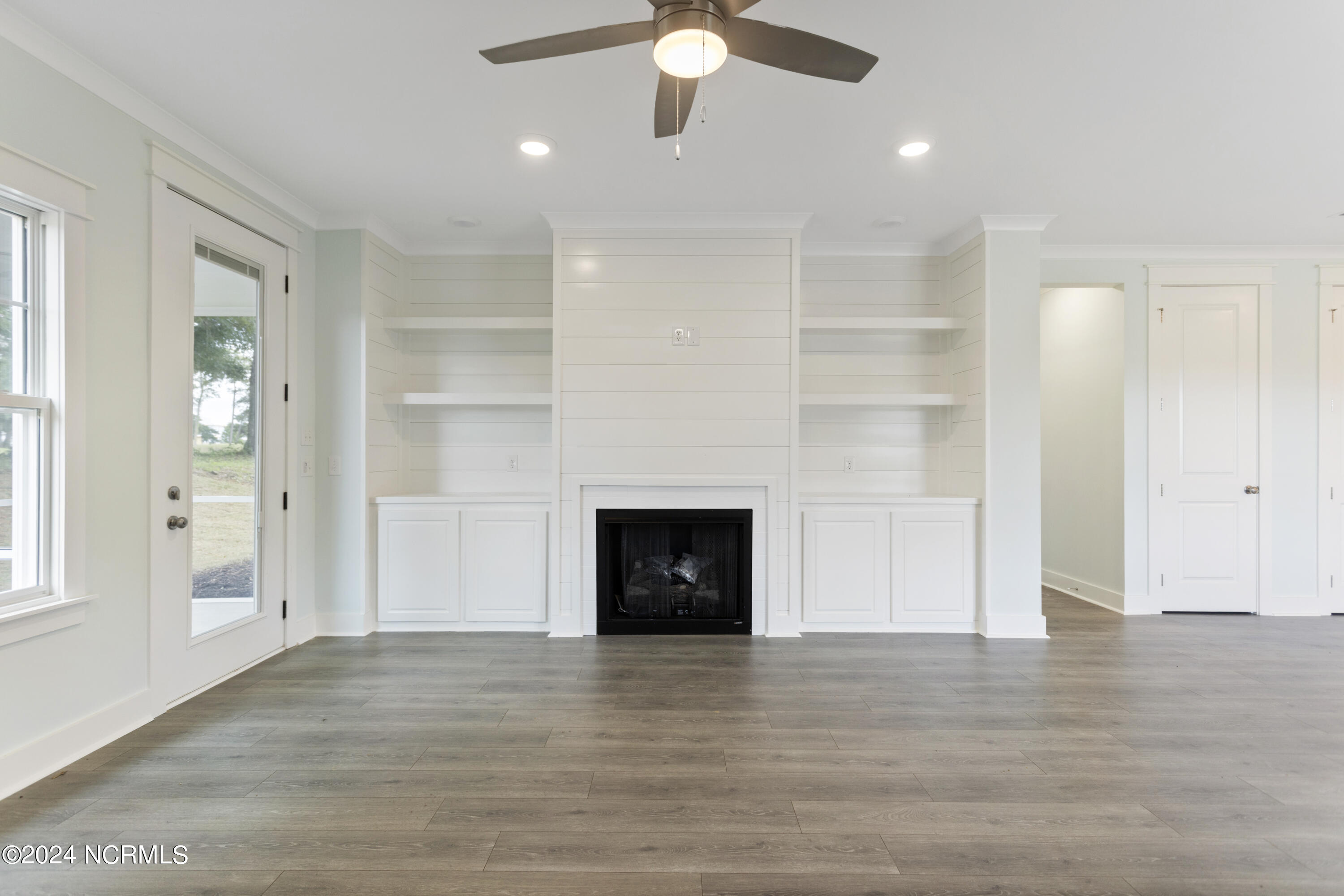 100543497 | Photo 15