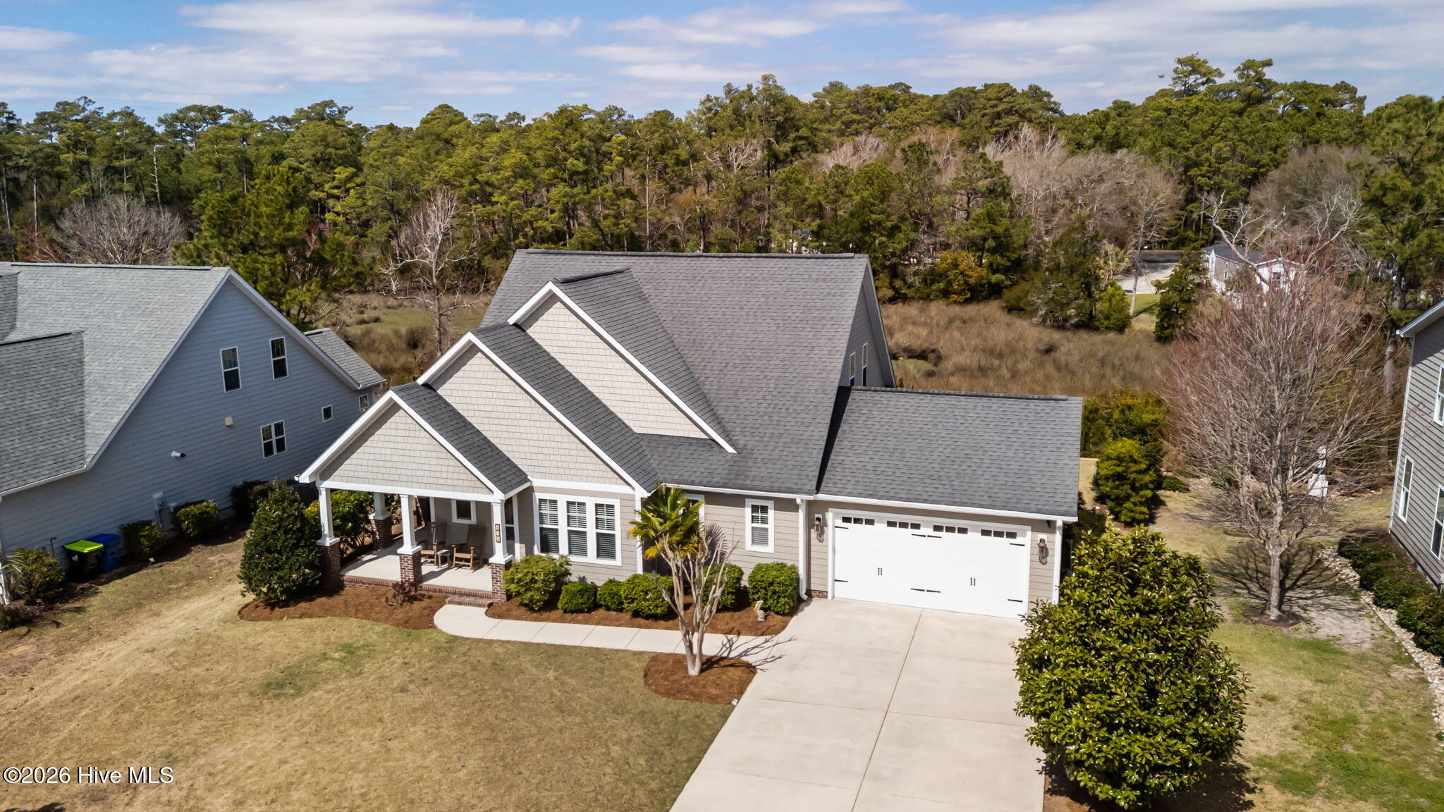 100560213 | Photo 47