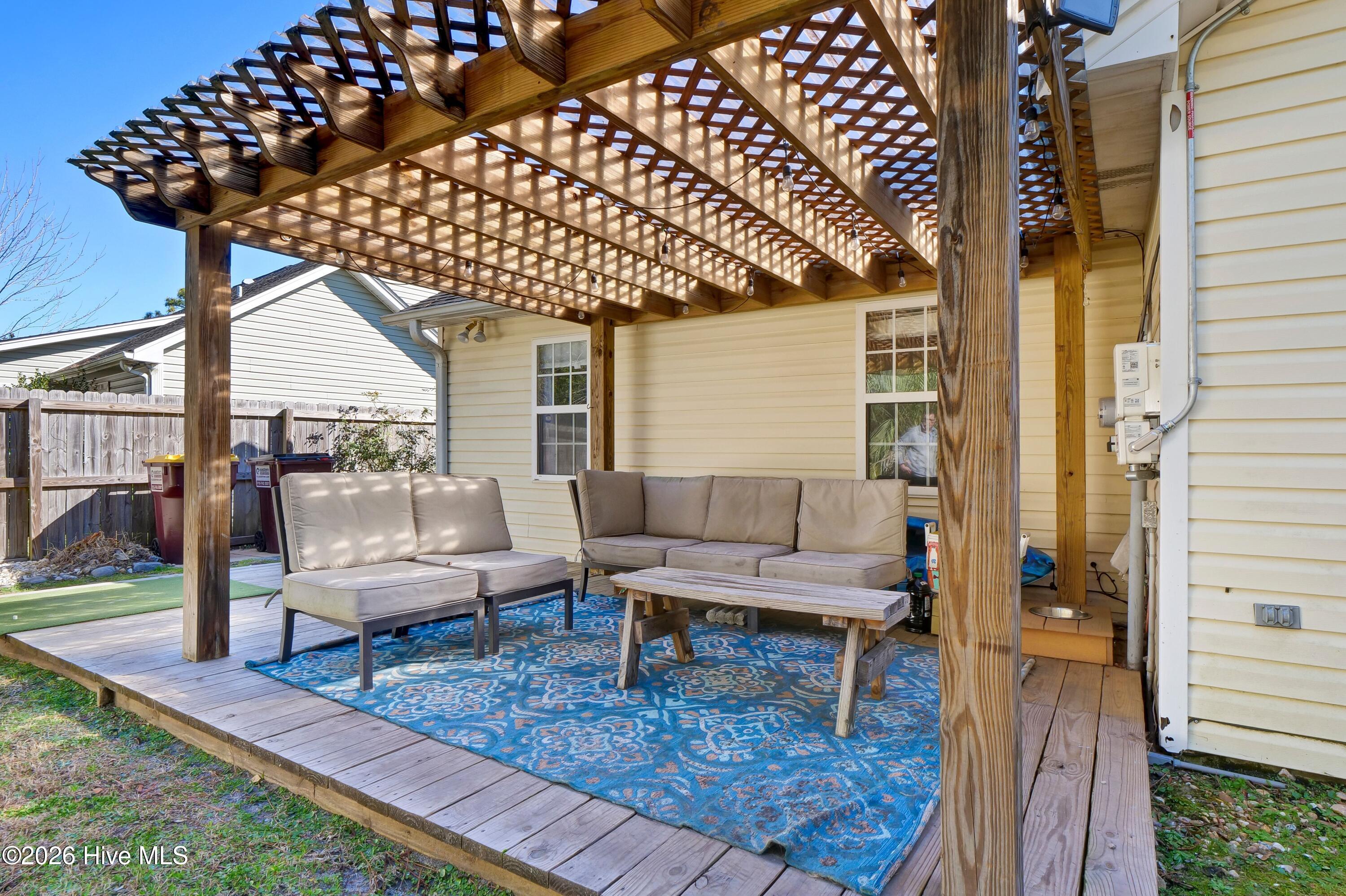 100552082 | Photo 23