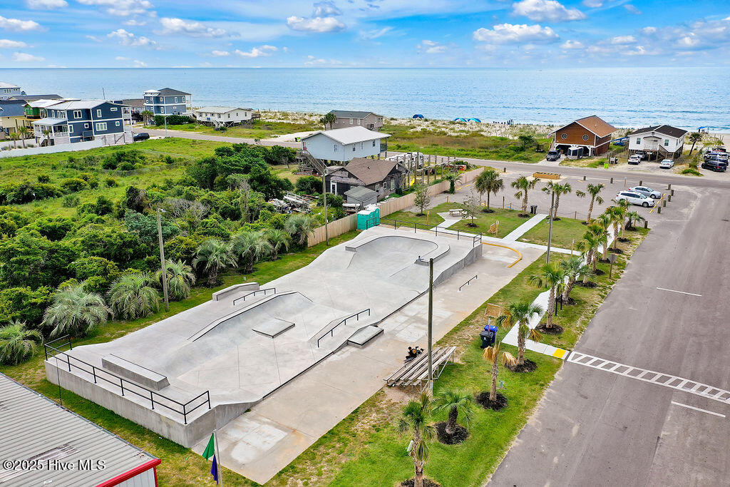 100523610 | Photo 50