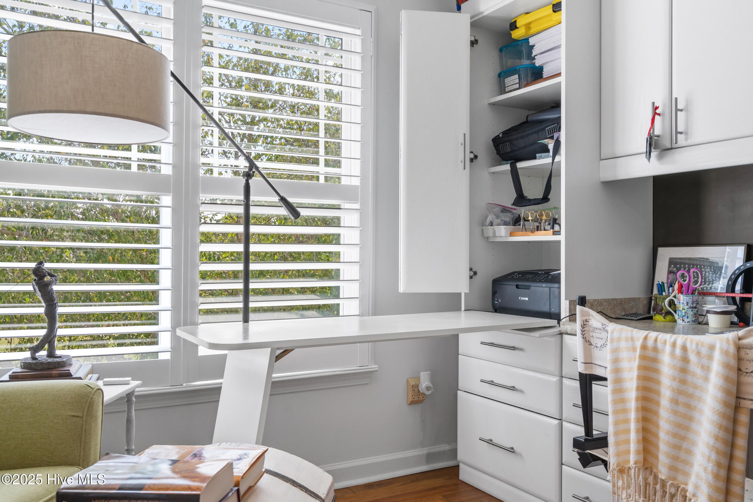 100531411 | Photo 25