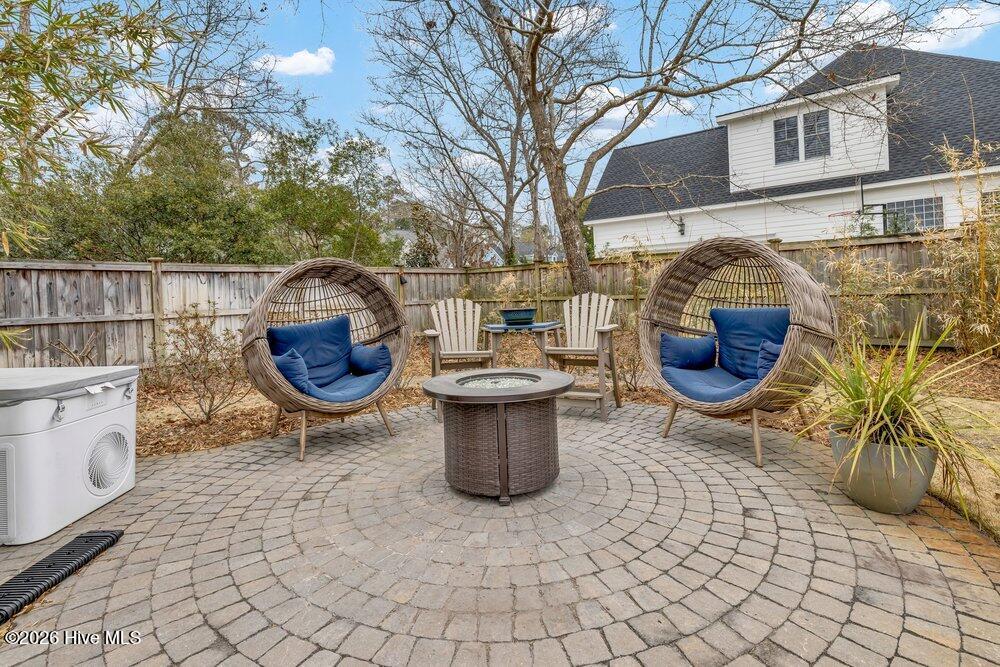 100555857 | Photo 41