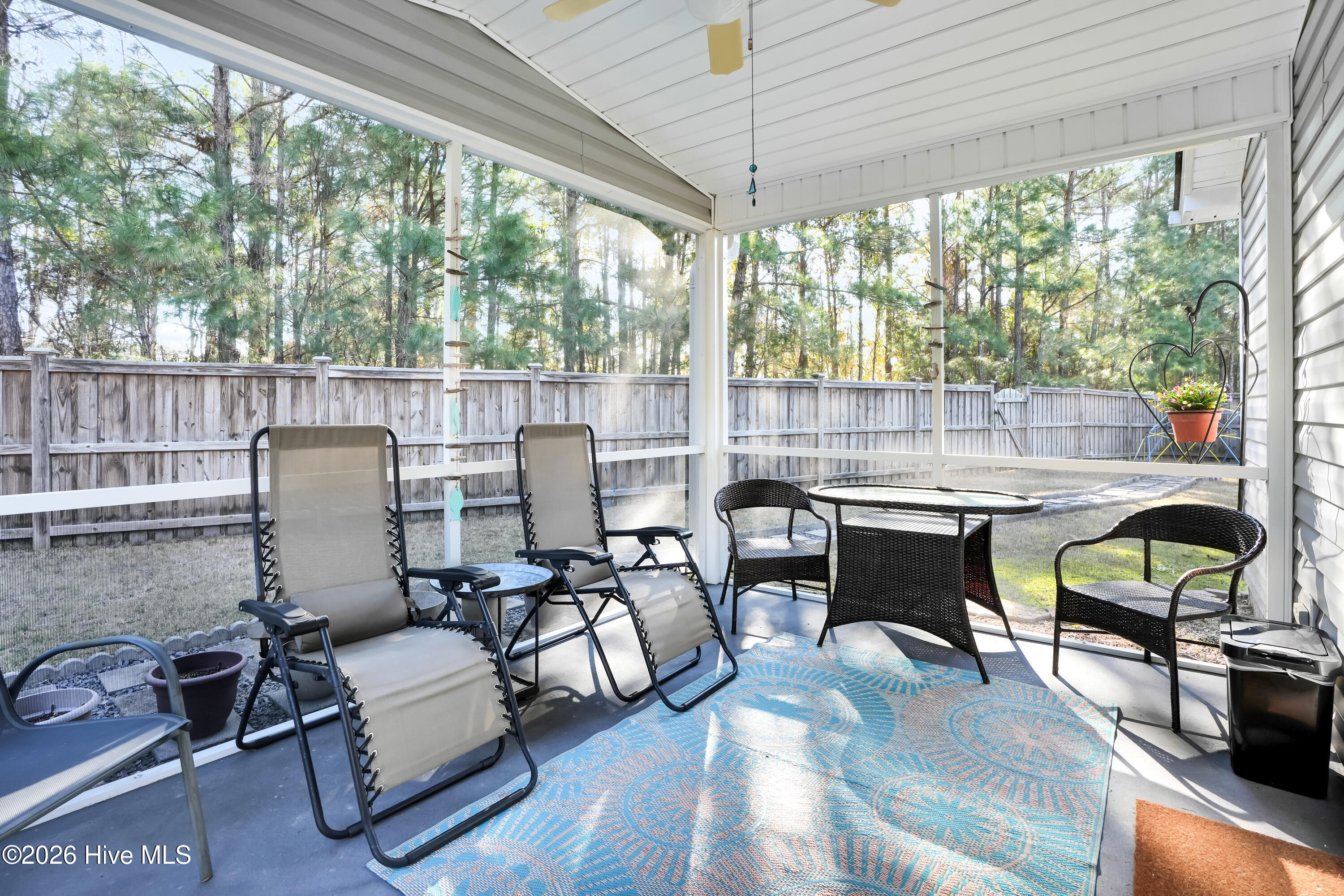 100553723 | Photo 27