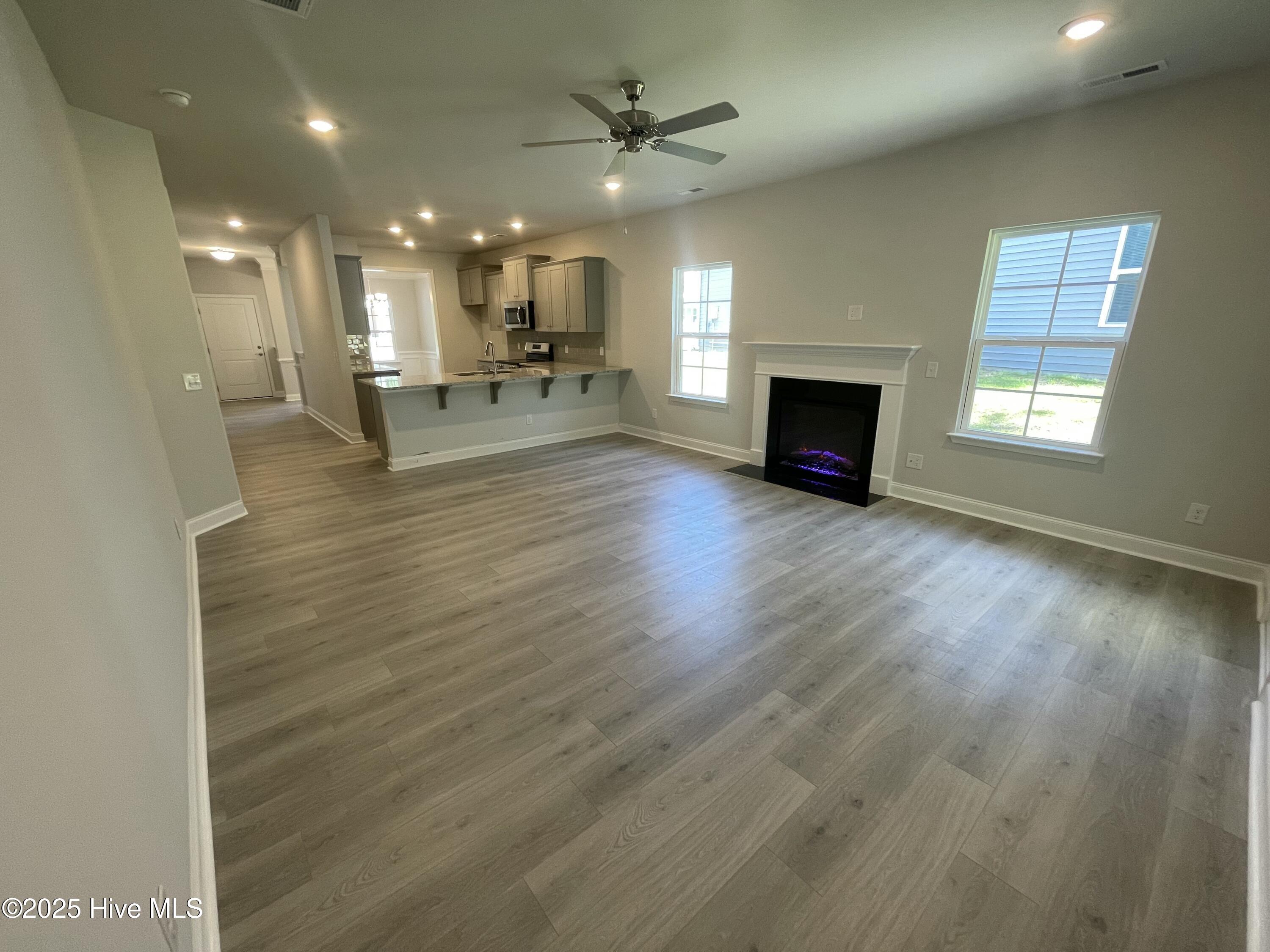 100522611 | Photo 28