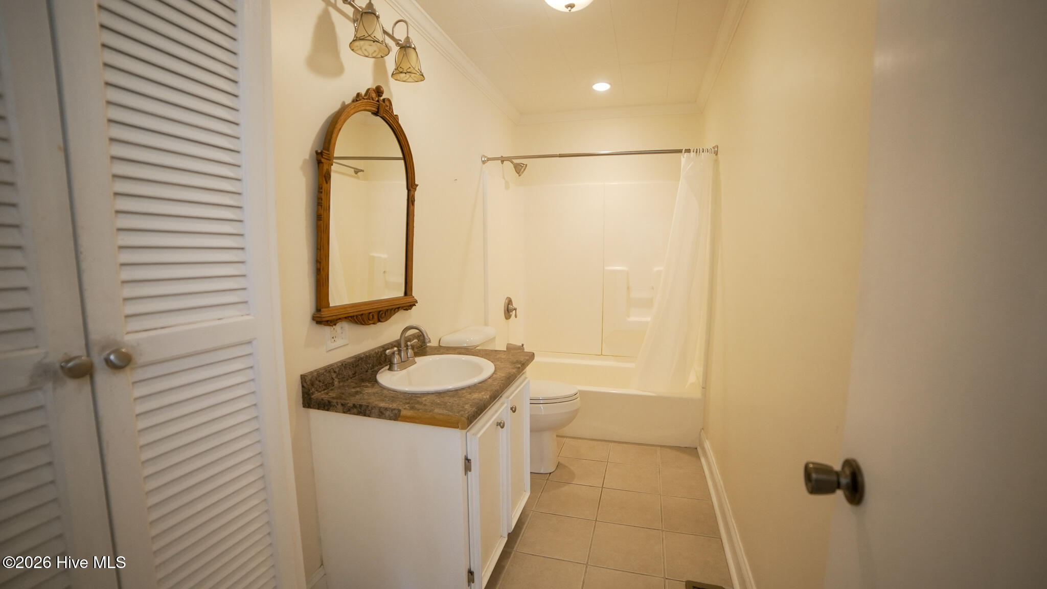 100554876 | Photo 39