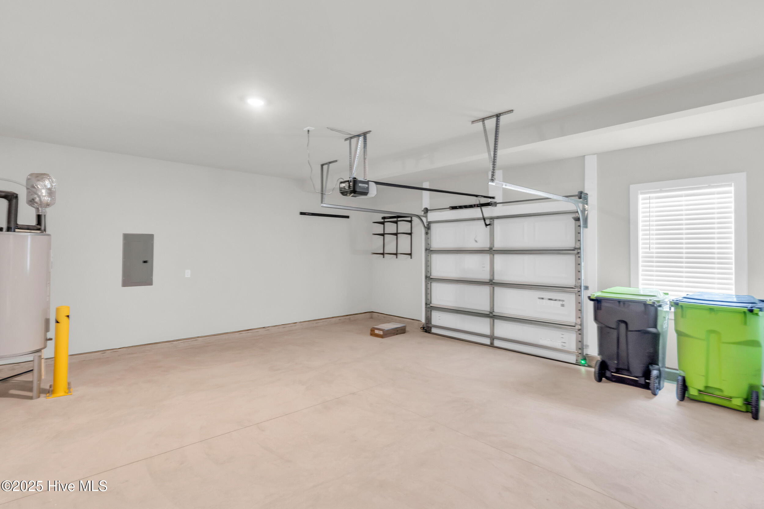 100563674 | Photo 29