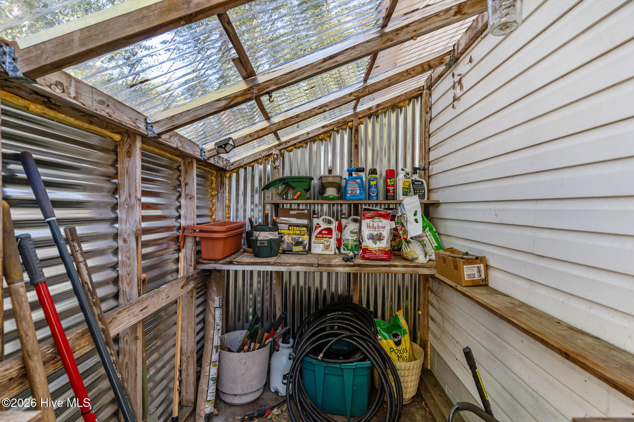 100557804 | Photo 45