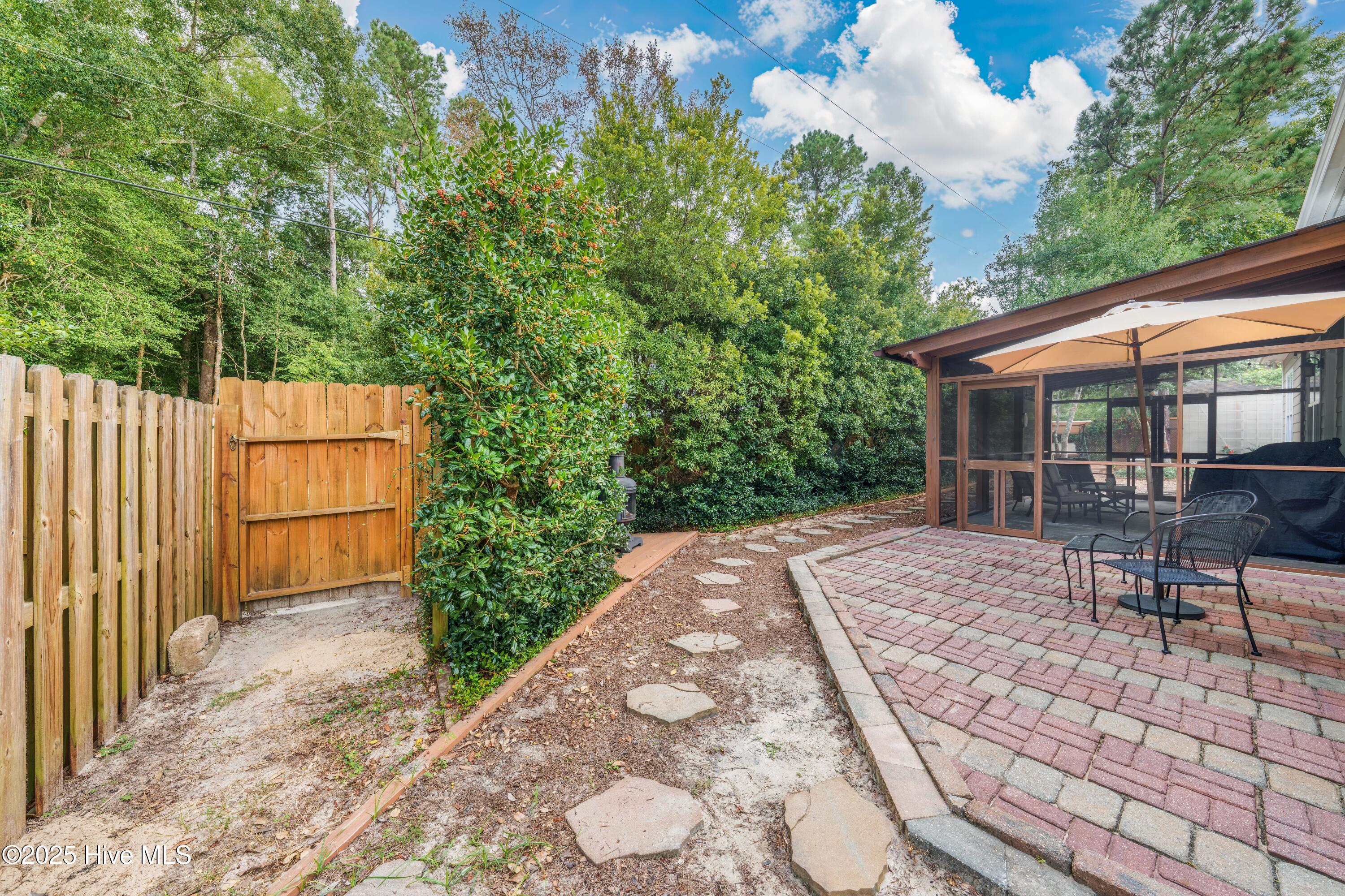 100532566 | Photo 18